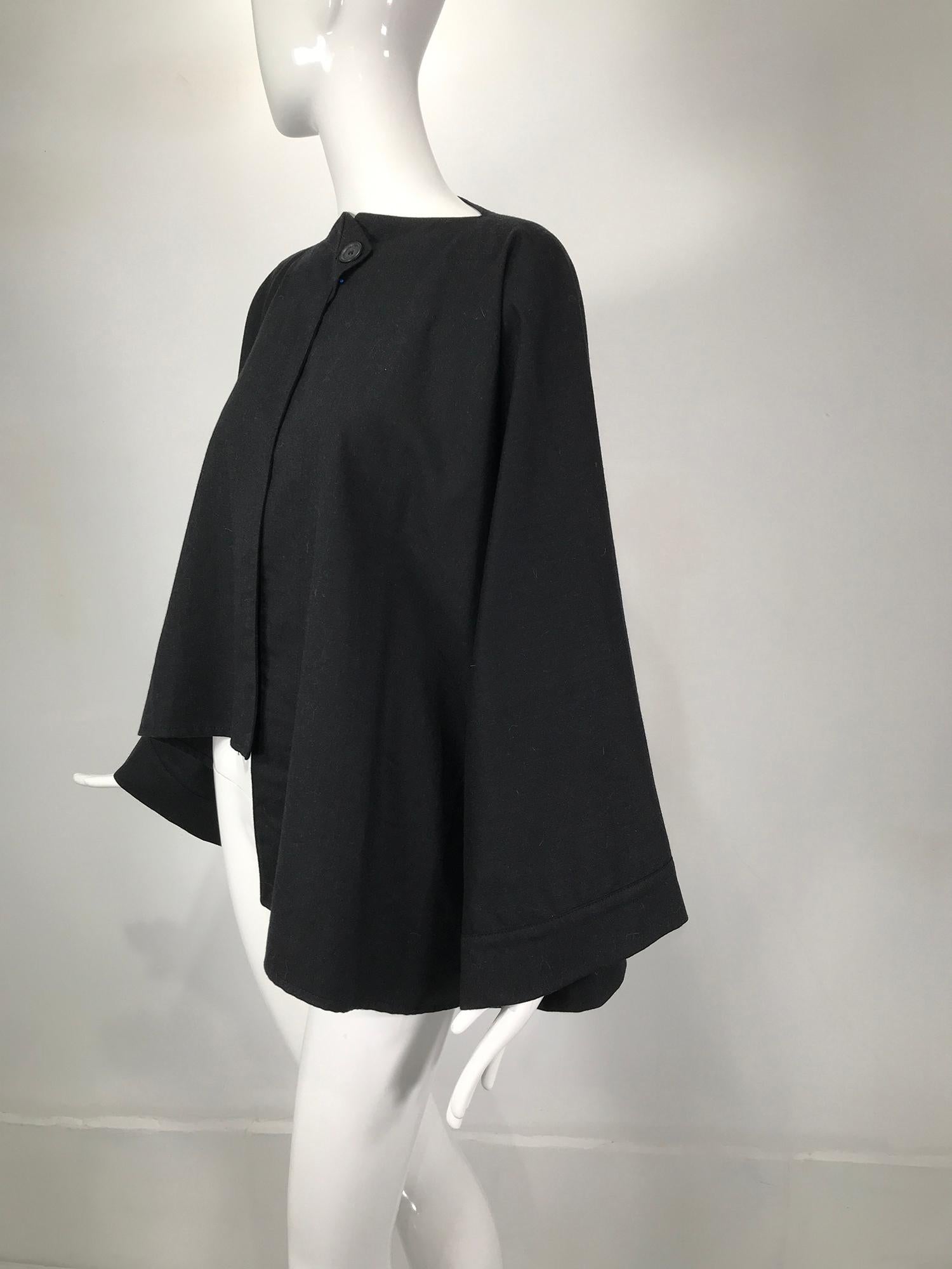 Ivan Grundahl Black Wool Kimono Sleeve Asymmetrical Hem Jacket For Sale 3