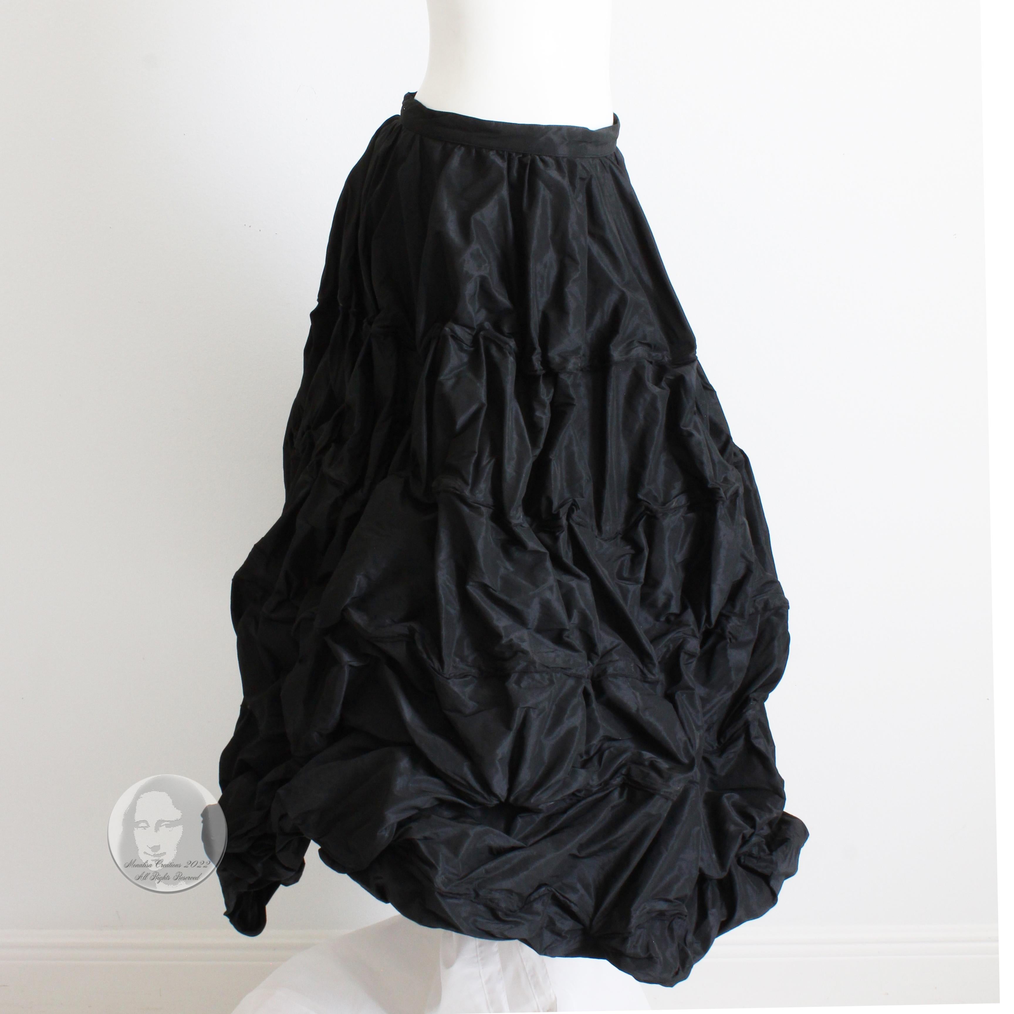 Ivan Grundahl Skirt Wire Frame Black Microfiber Modernist Sculptural Sz 40 In Good Condition For Sale In Port Saint Lucie, FL