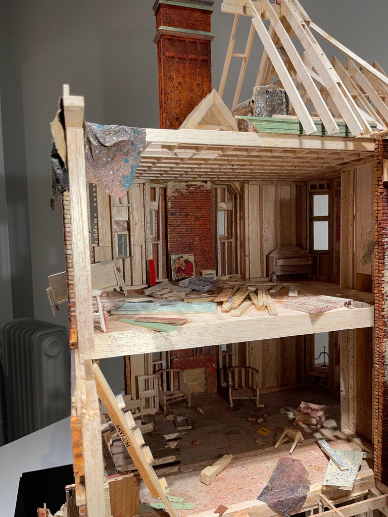 The Redpath Mansion - Highly Detailed Scale Model Sculpture, Crumbling Building For Sale 3