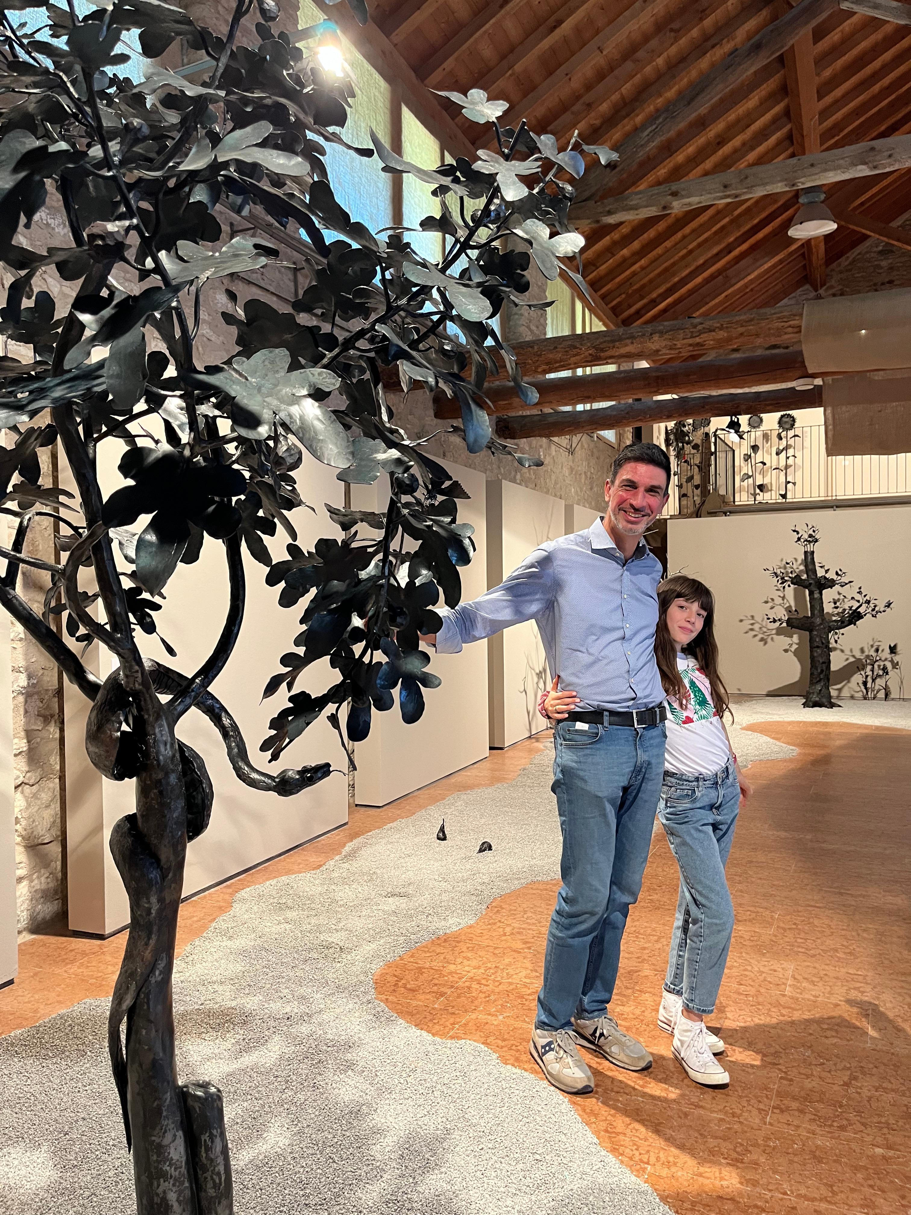Monumental Wrought Iron Tree Sculpture – A Collaborative Masterwork by Ivan and Luciano Zanoni
Italy, Contemporary

The Fig Tree: A Timeless Symbol.
Revered since antiquity and prominently featured in the Old Testament, the fig tree, alongside the