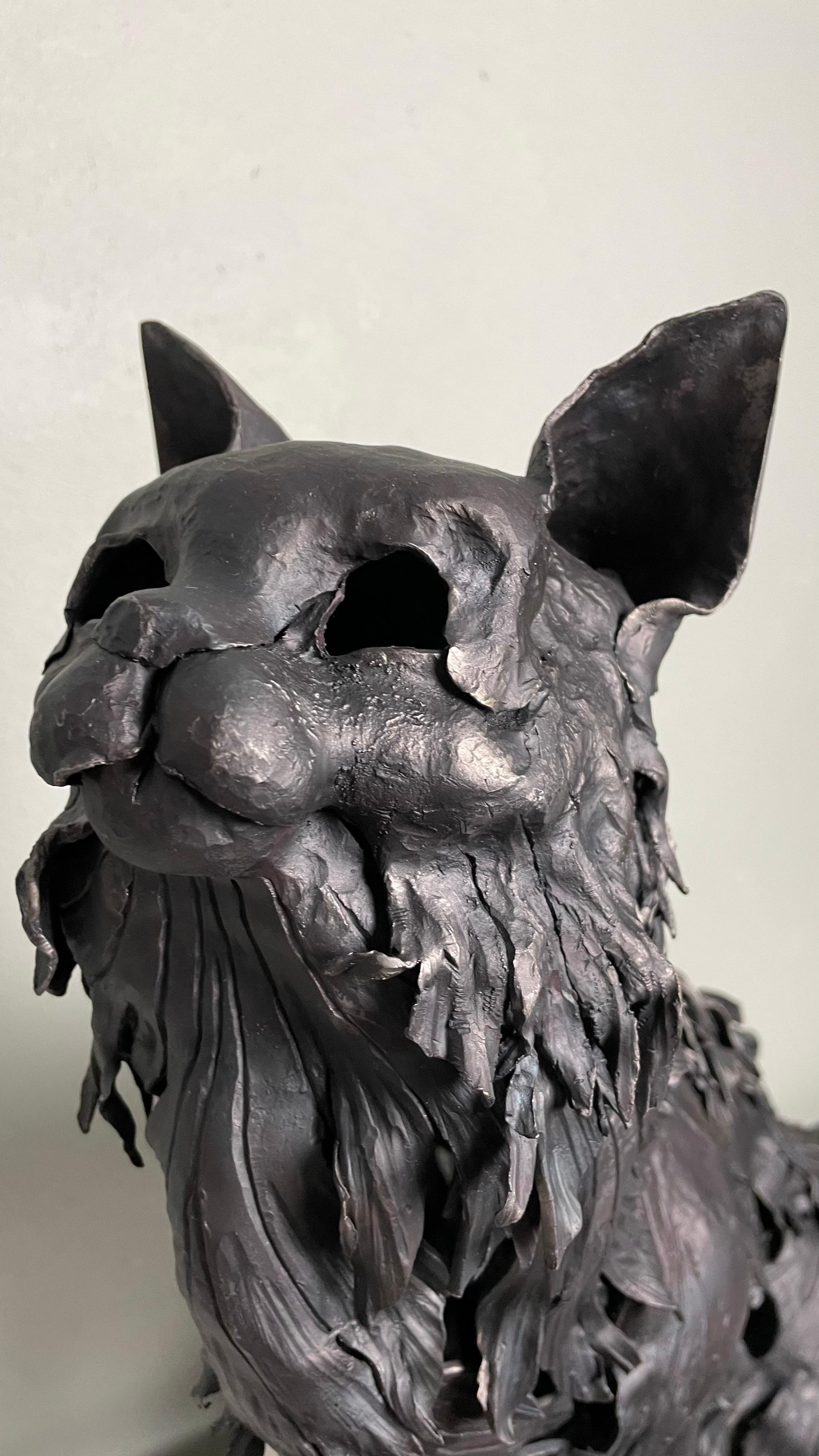 Cat in playful pose crafted in black wrough iron by Italian Master  - Realist Sculpture by Ivan Zanoni