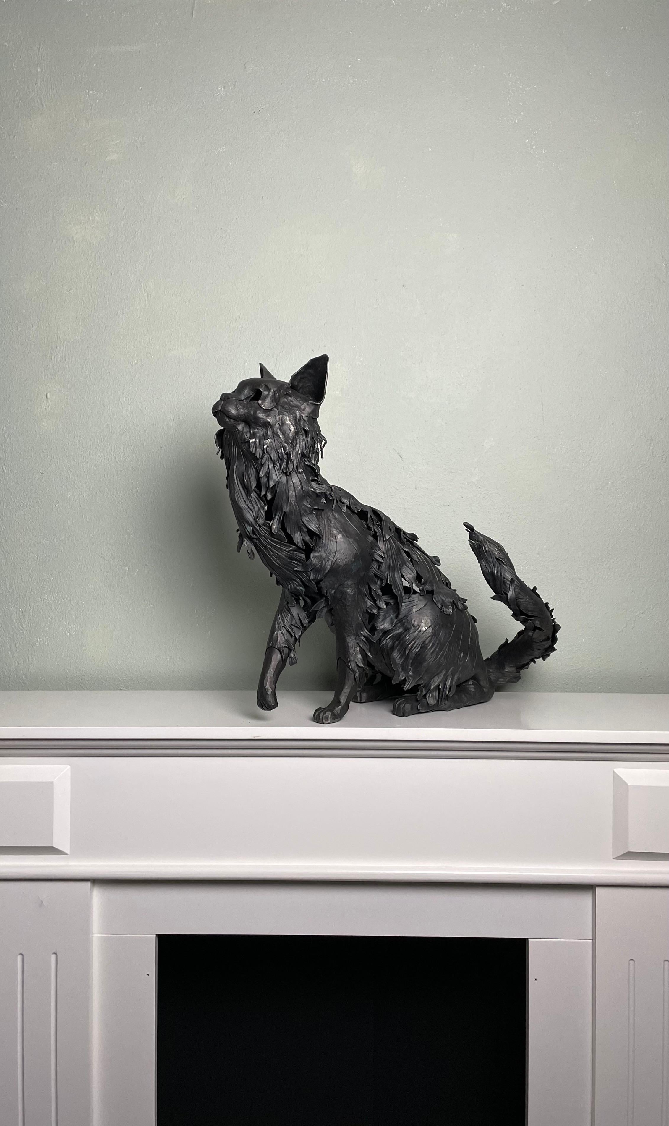 Cat in playful pose crafted in black wrough iron by Italian Master  For Sale 2