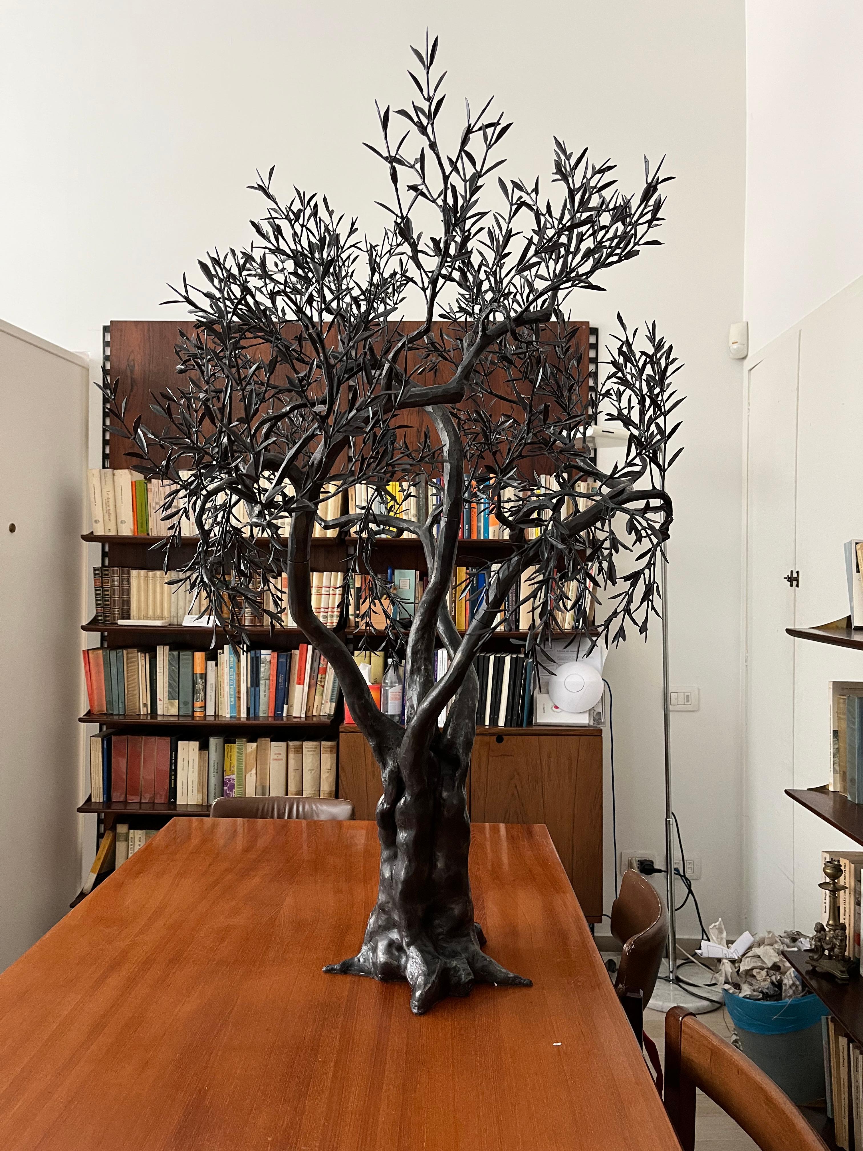 Olive tree sculpture, black wrought iron, fit indoor and outdoor, unique piece - Contemporary Sculpture by Ivan Zanoni