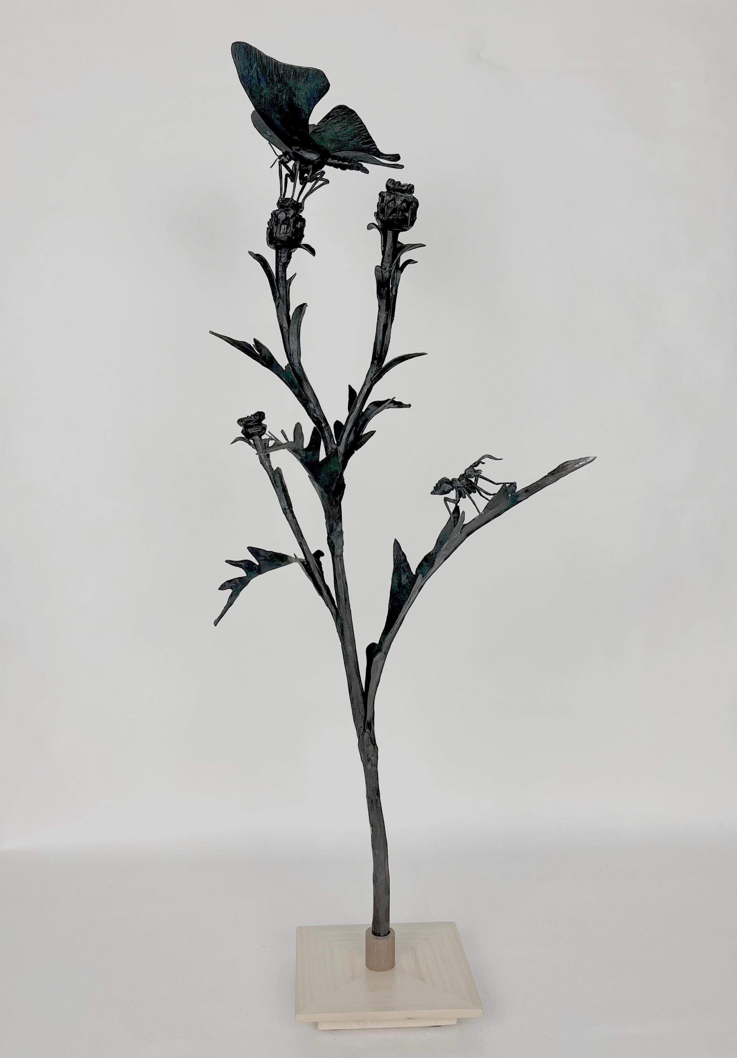 Distel mit Schmetterling und Ameise - Skulptur aus Schmiedeeisen