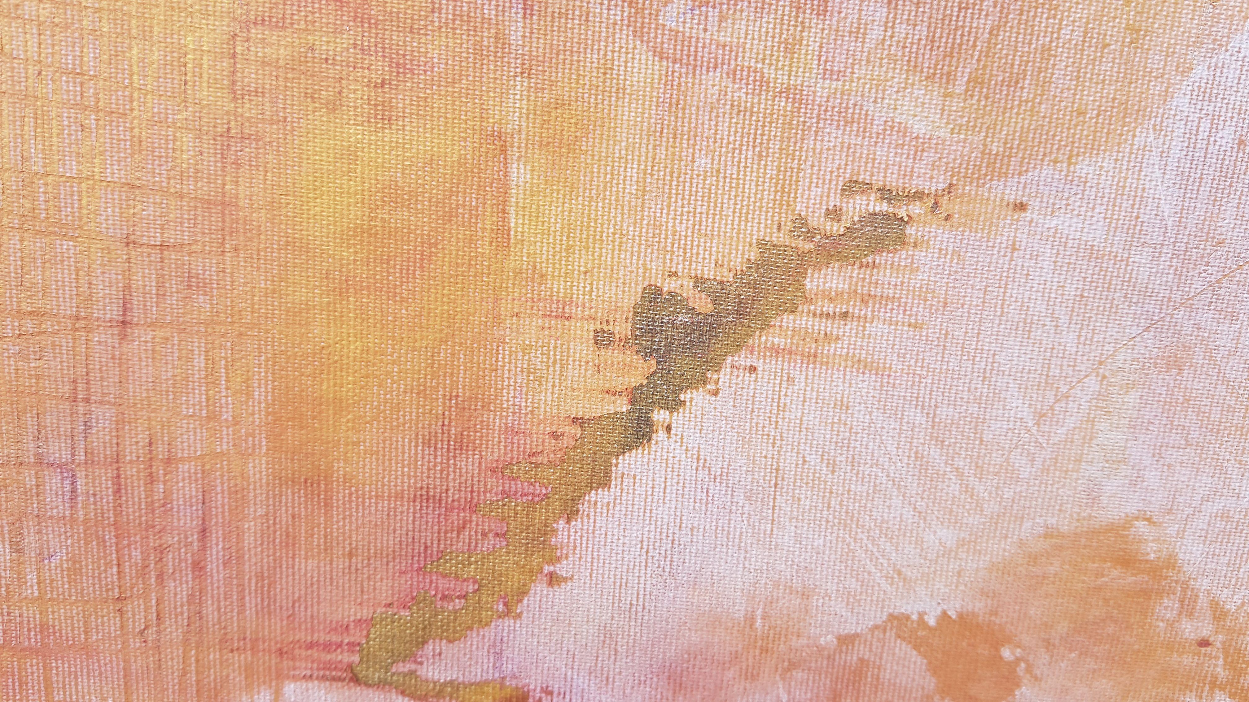 Un dipinto astratto multistrato originale e unico nel suo genere, con una texture delicata.    Sfumature di rosa, viola, oro, rame con un tocco di bronzo, ricoperte da un ''velo'' bianco trasparente.  I dettagli metallici brillano magnificamente e i