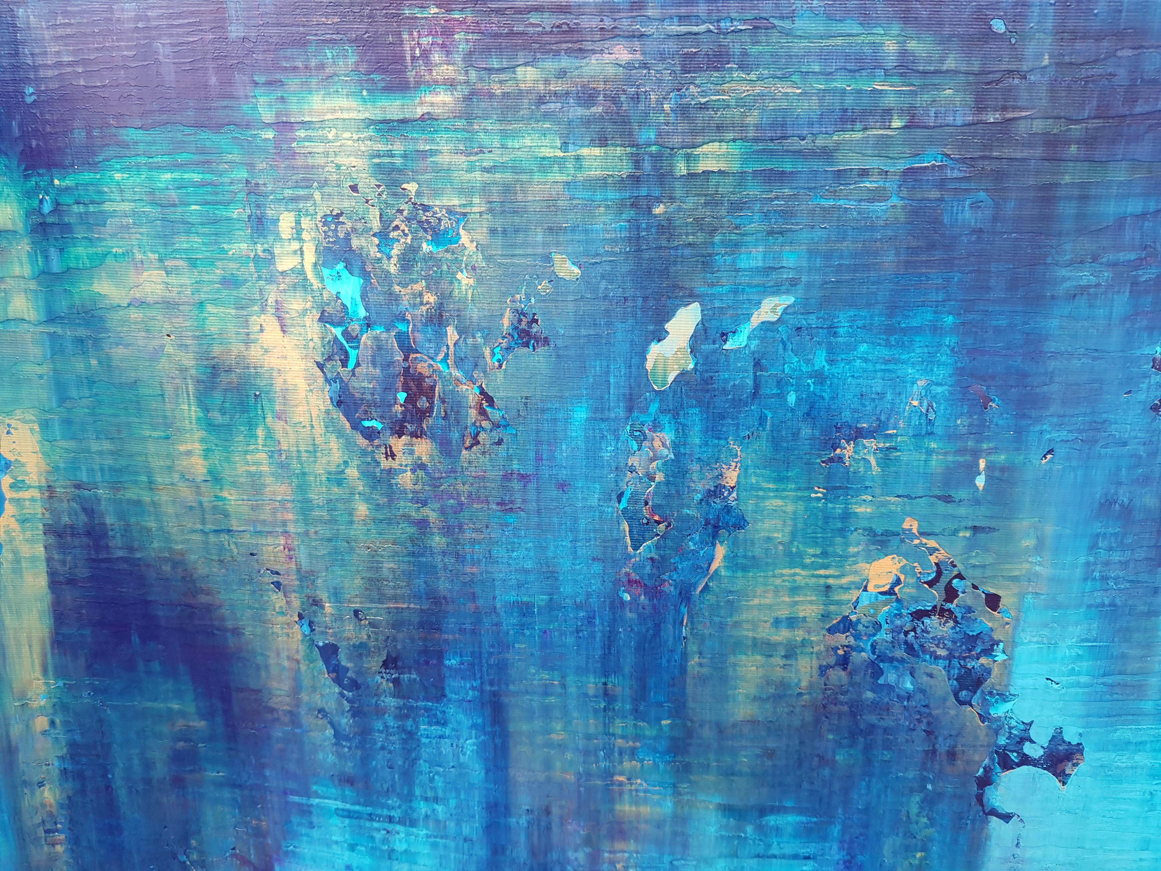 Un cuadro original y único pintado con espátula.  Pintura abstracta con tonos azules, morados y toques de color dorado. La técnica característica del artista, consistente en utilizar capas y capas de acrílicos ricamente pigmentados, crea una textura