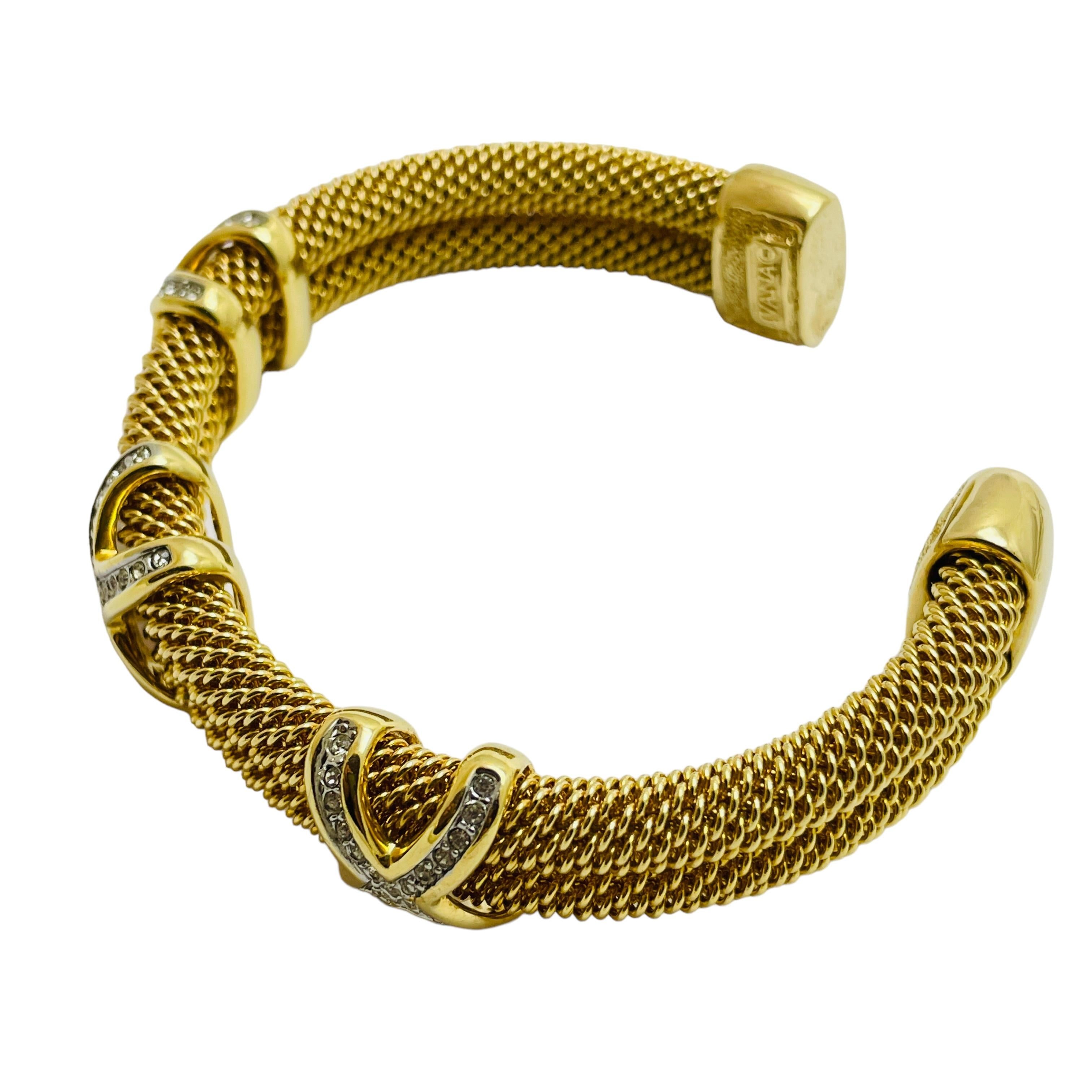 IVANA signed gold plated crystal designer runway cuff bracelet In Excellent Condition In Palos Hills, IL