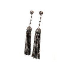 Pendientes de borla de diamante negro Ivanka Trump