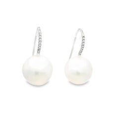 Ivanka Trump Pendientes de alambre francés con perlas del mar del sur y diamantes naturales En Stock