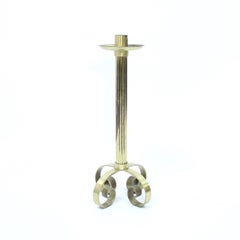 Ivar Ålenius-Bjök, gran candelabro de latón, Ystad Metall, años 60