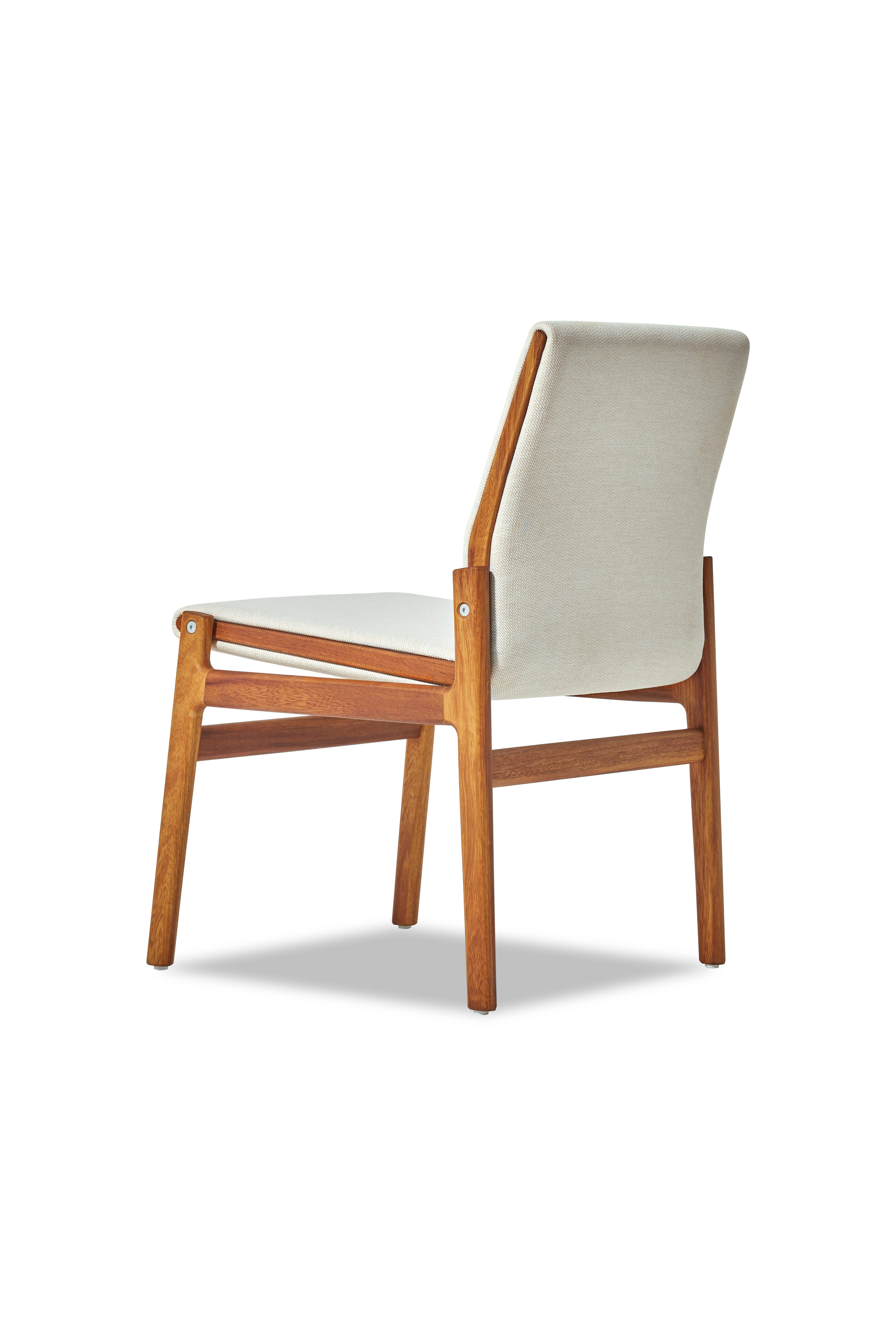 IVAR Außen-Esszimmerstuhl aus massivem Iroko Weiß von Contemporary Design Works (Türkisch) im Angebot