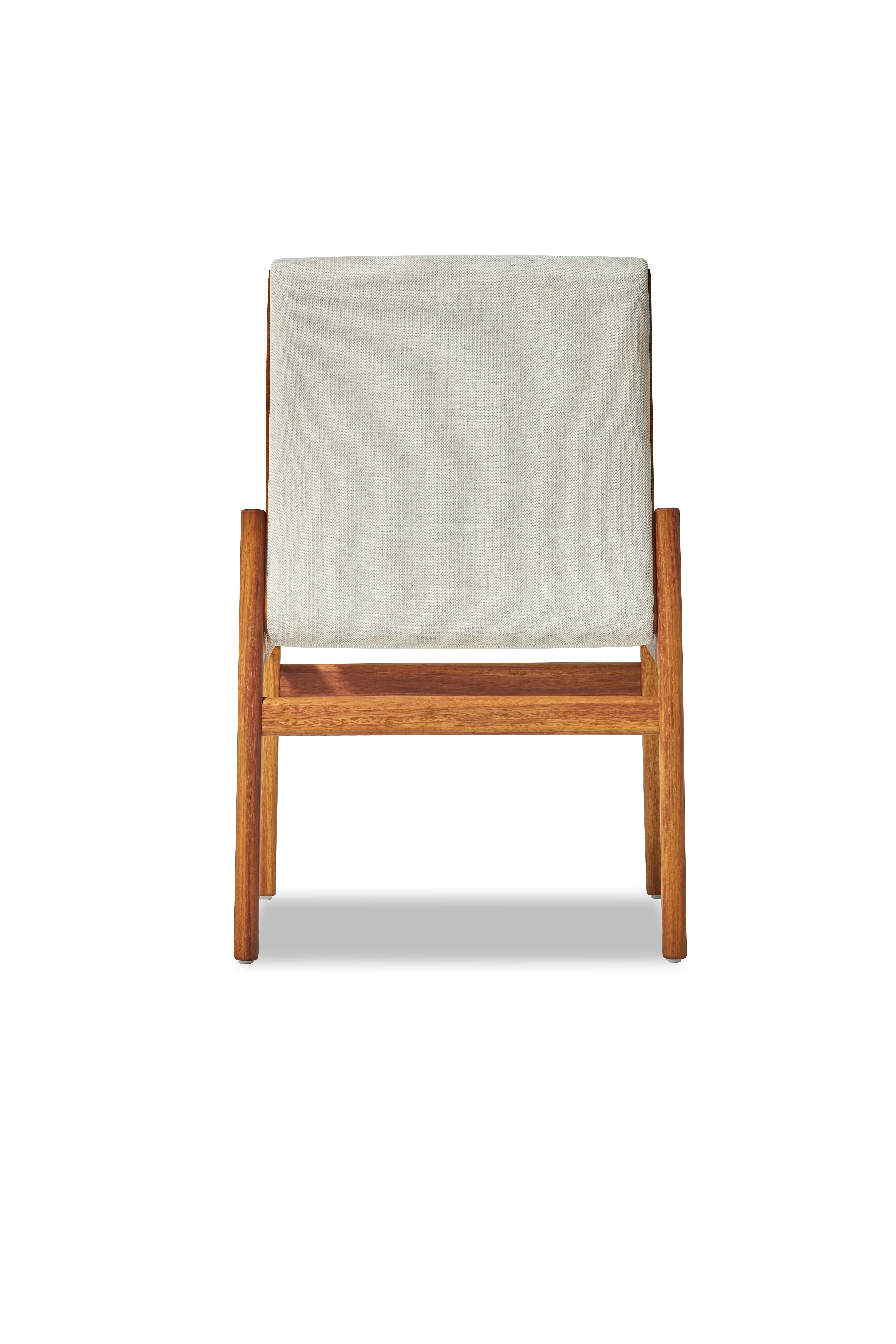IVAR Außen-Esszimmerstuhl aus massivem Iroko Weiß von Contemporary Design Works (Handgefertigt) im Angebot