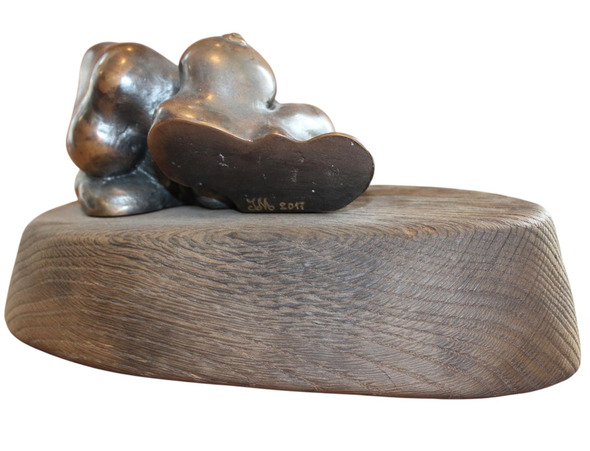 Torse XXL , Bronze/wood H 15 cm ; L 30cm ; L 20 cm - Marron Figurative Sculpture par Ivars Mikelsons