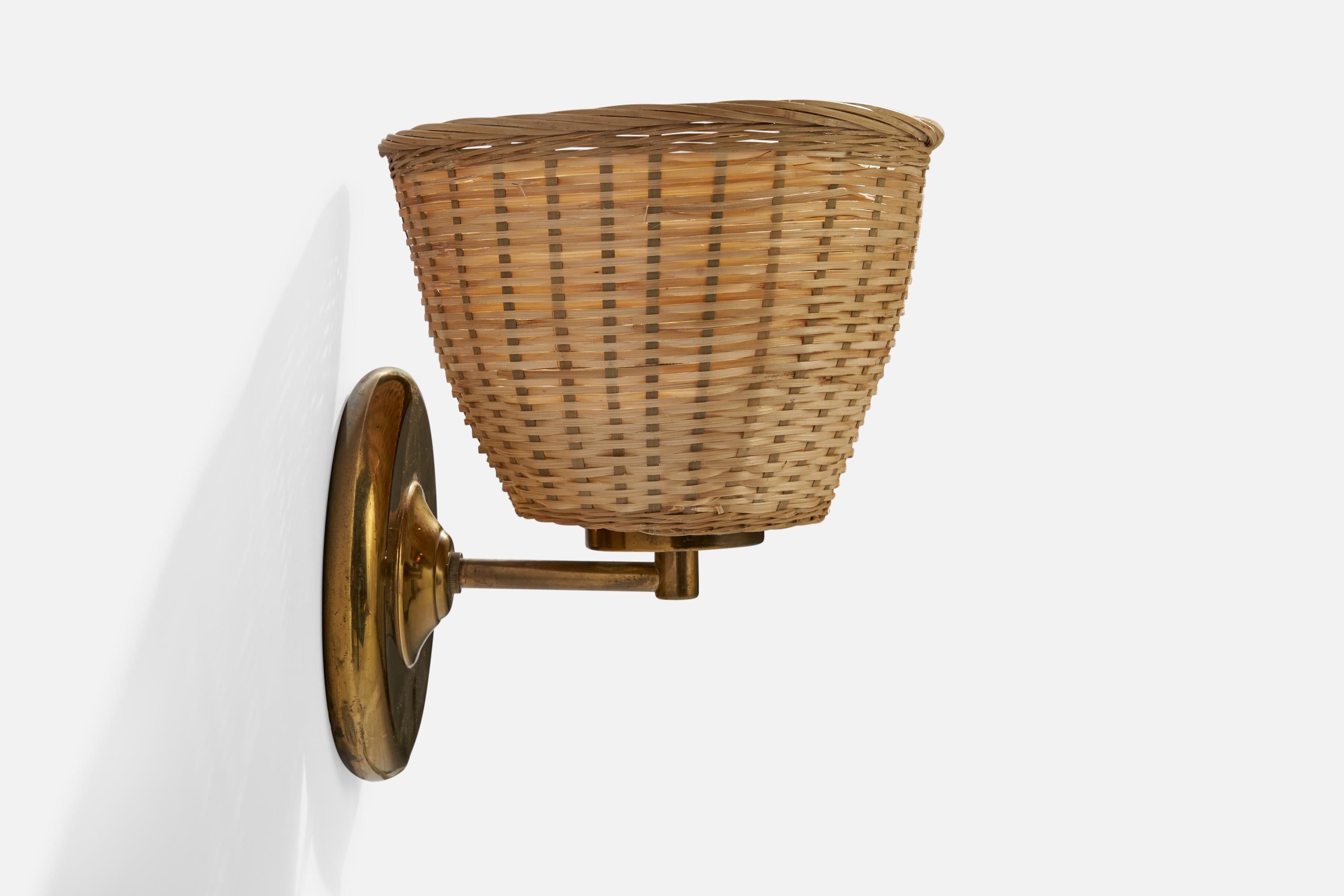Ivars, Wall Light, Brass, Rattan, Sweden, 1960s In Good Condition In High Point, NC