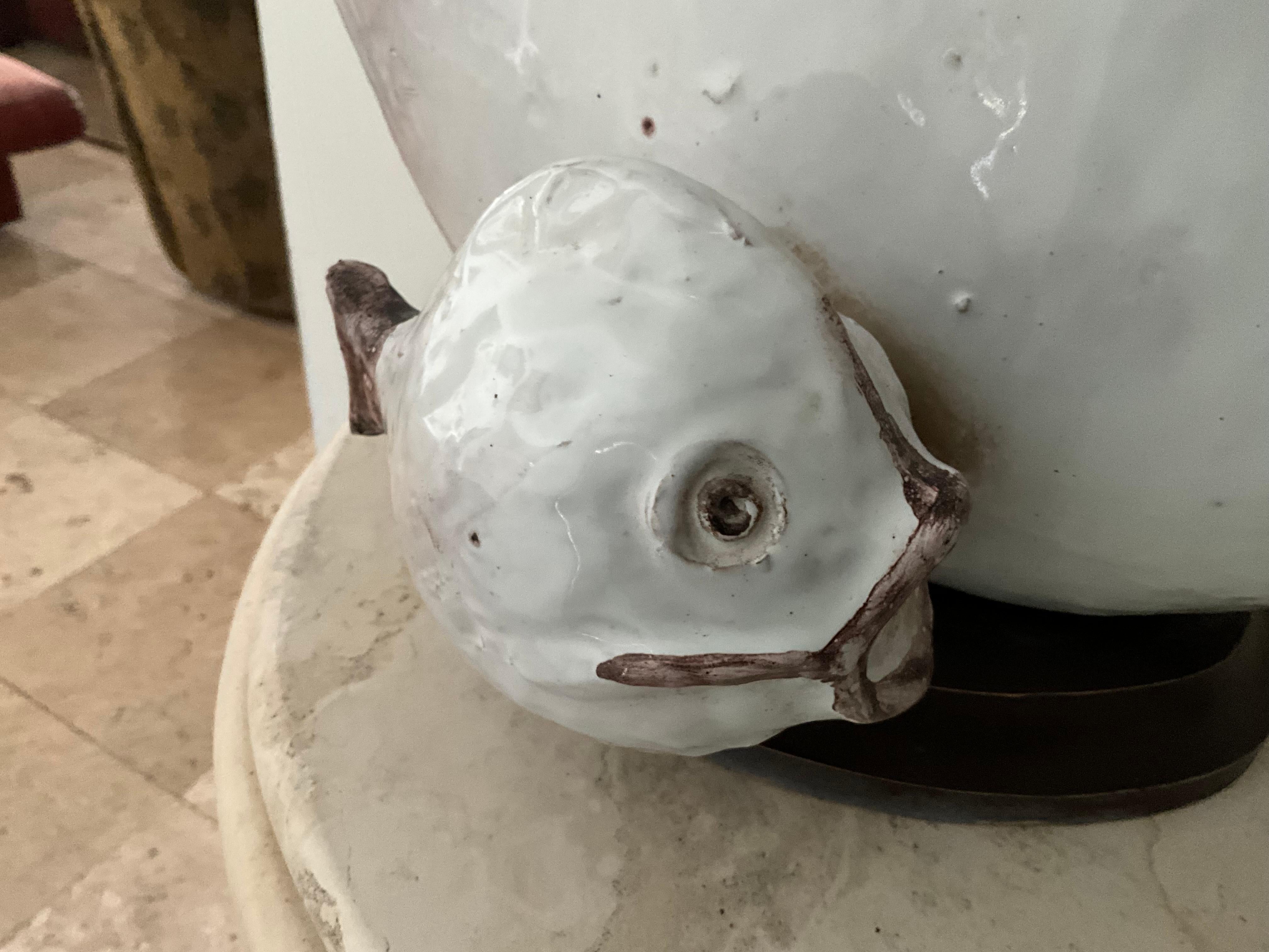 Ivo de Santos Ceramic Fish Lamp for Raymor - 1960s Studio Pottery In Good Condition For Sale In West Palm Beach, US
