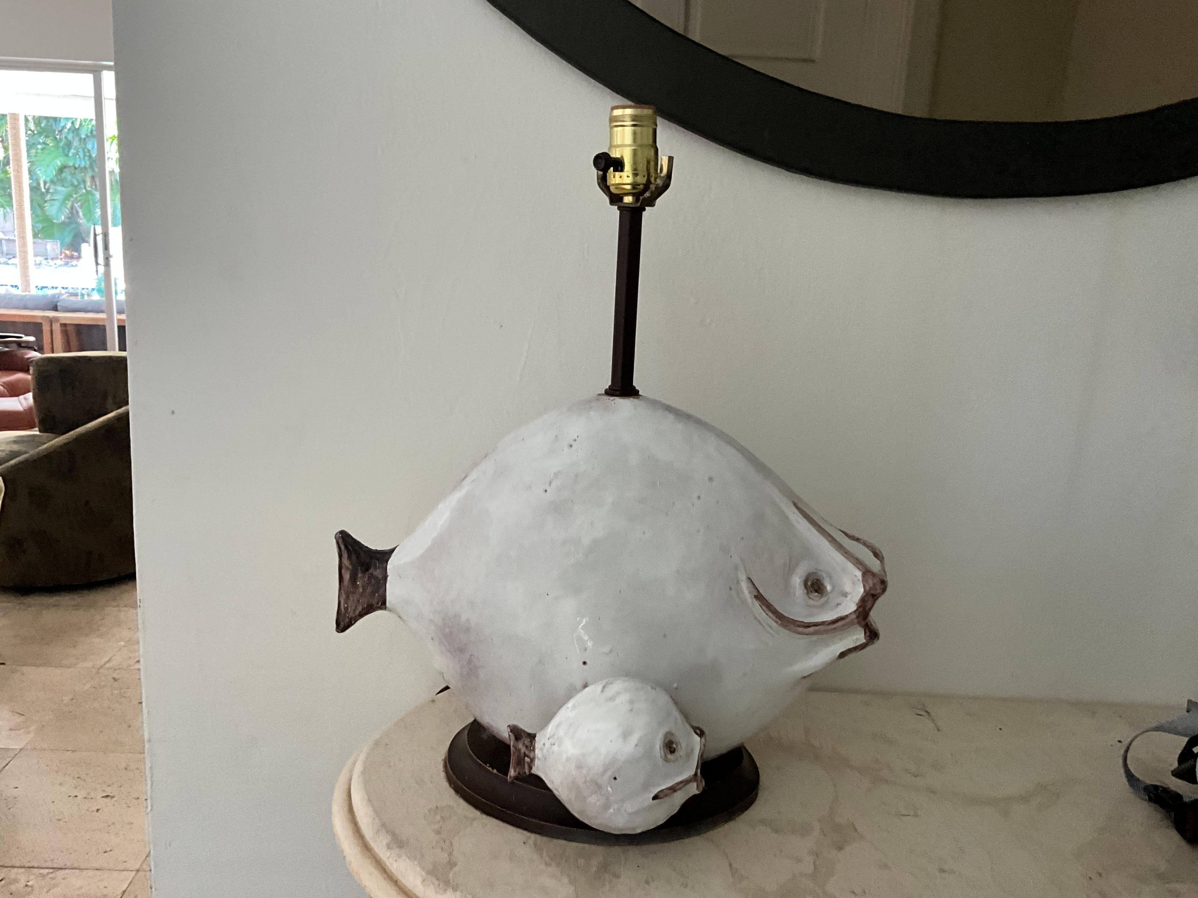 Ivo de Santos Ceramic Fish Lamp for Raymor - 1960s Studio Pottery For Sale 1
