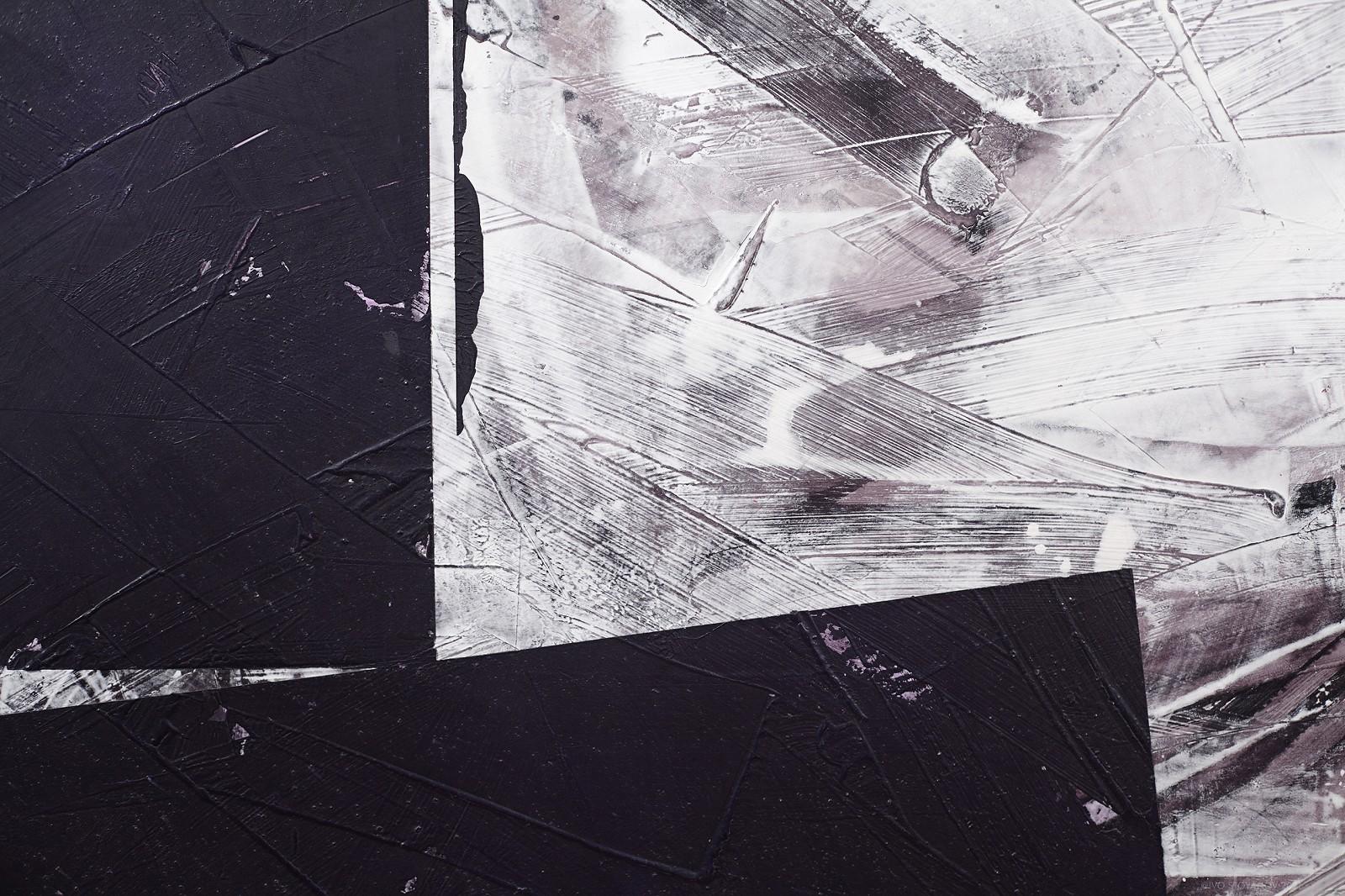 Double Black No.1 - audaci forme astratte, polvere di marmo, cera, acrilico su tela - Abstract Painting Nero di Ivo Stoyanov