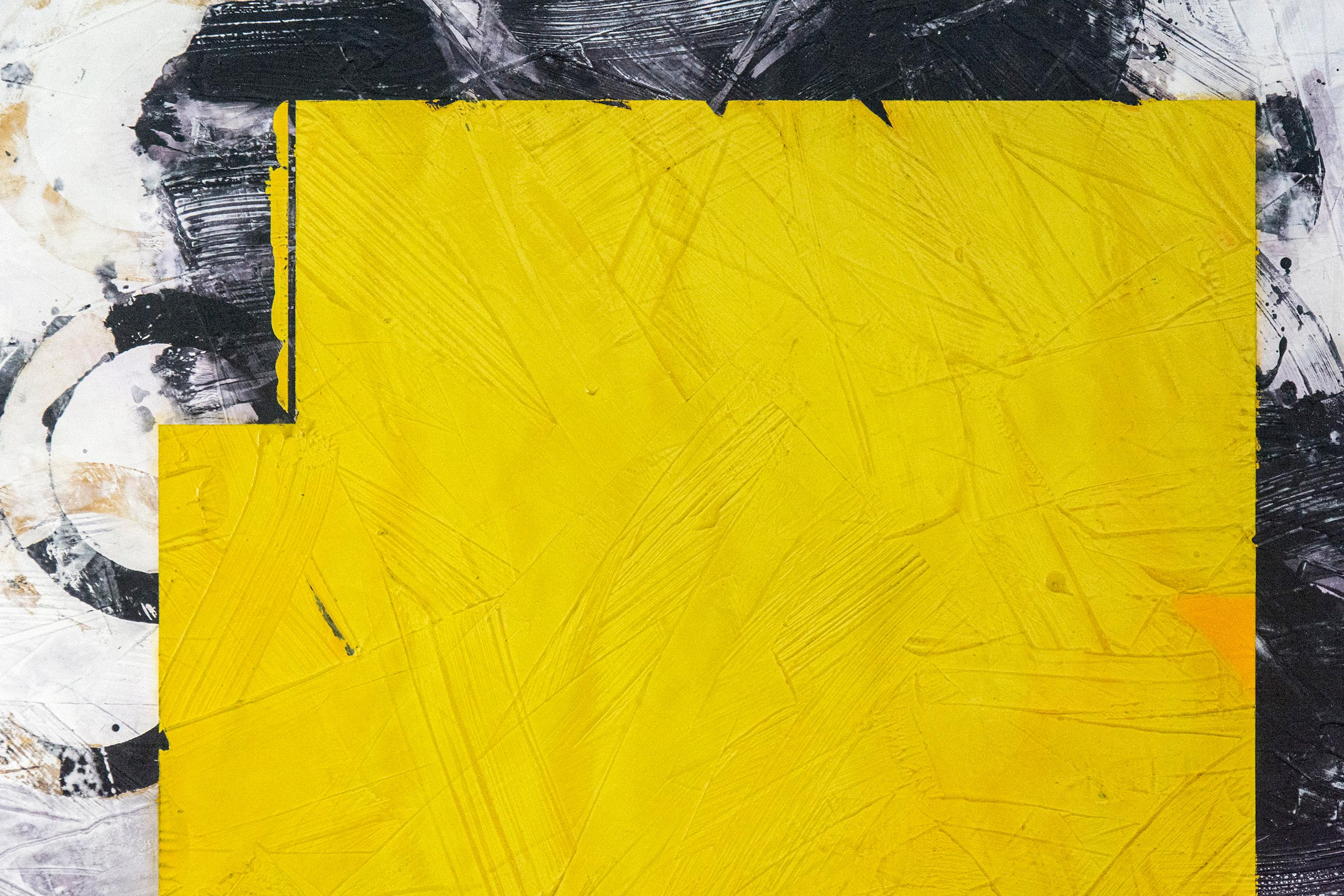 Yellow No 27 - große, kühne abstrakte Formen, Marmorstaub, Acryl, Wachs, auf Leinwand im Angebot 2