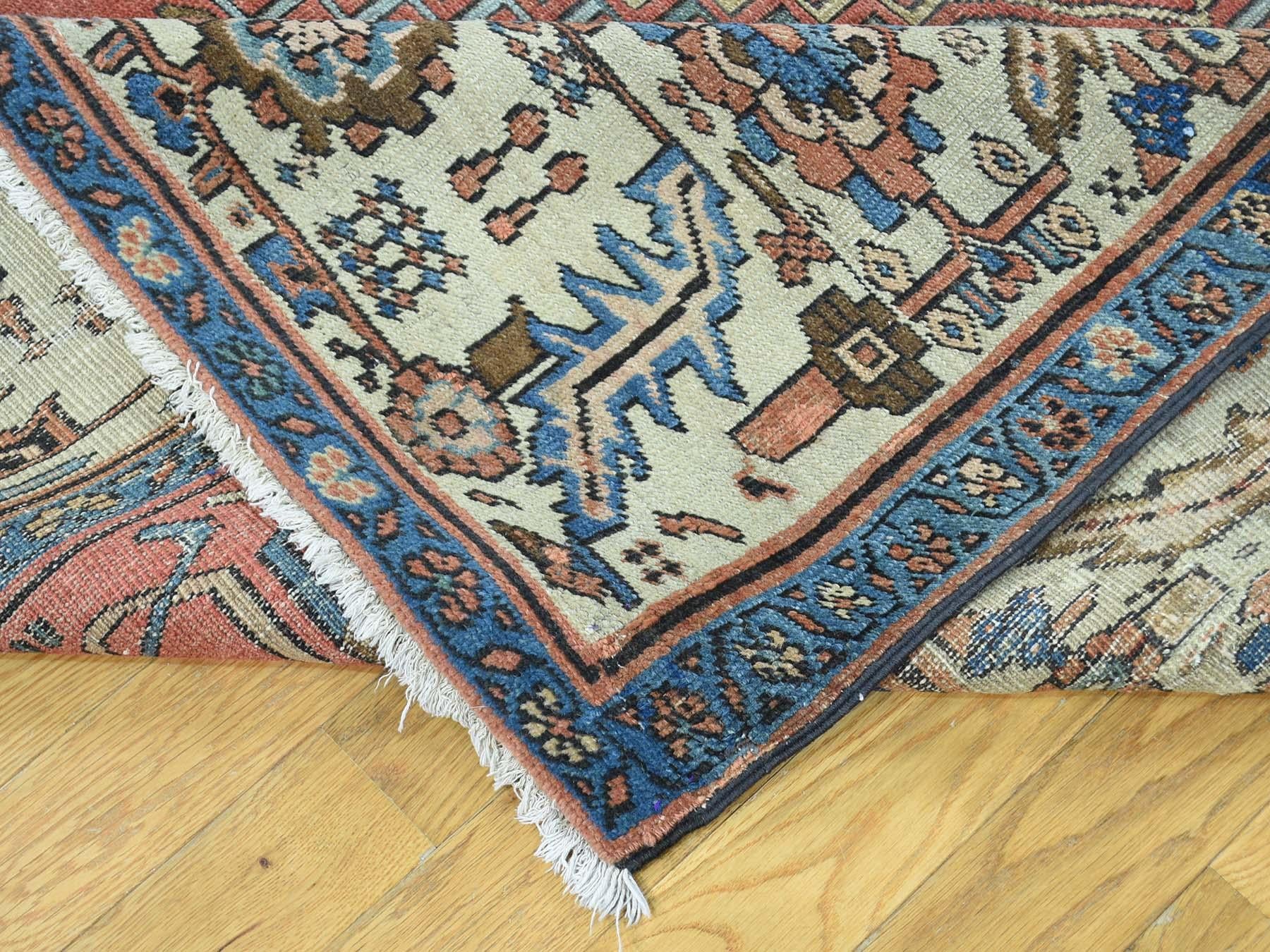 Ivory 1880 Antique Persian Bakshaish Rug, Gallery Medallion In Good Condition For Sale In Carlstadt, NJ