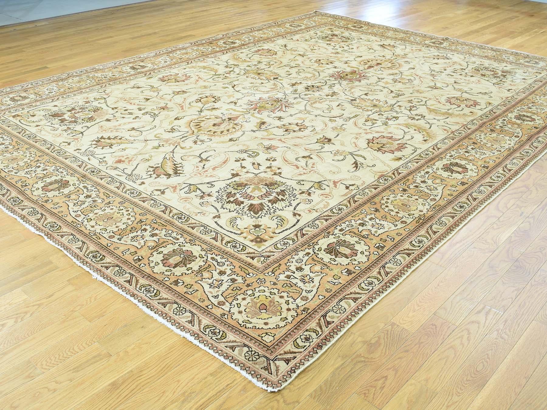 Ivory 1930s Vintage Persian Tabriz Hand Knotted Rug All-Over In Good Condition For Sale In Carlstadt, NJ