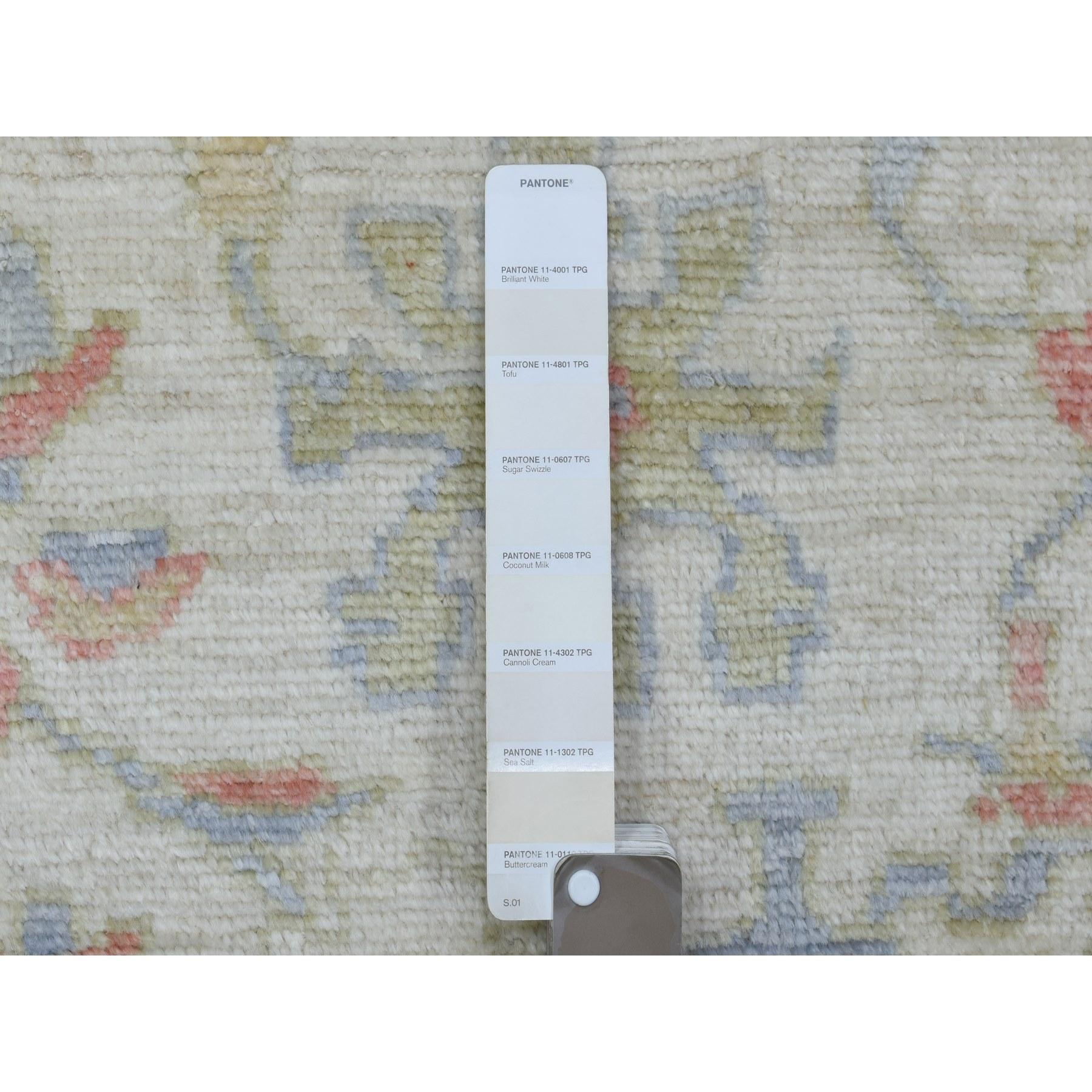 Elfenbeinfarbener Afghan Oushak Branch Blume Design Handgeknüpfter Teppich aus weicher Wolle 8'1