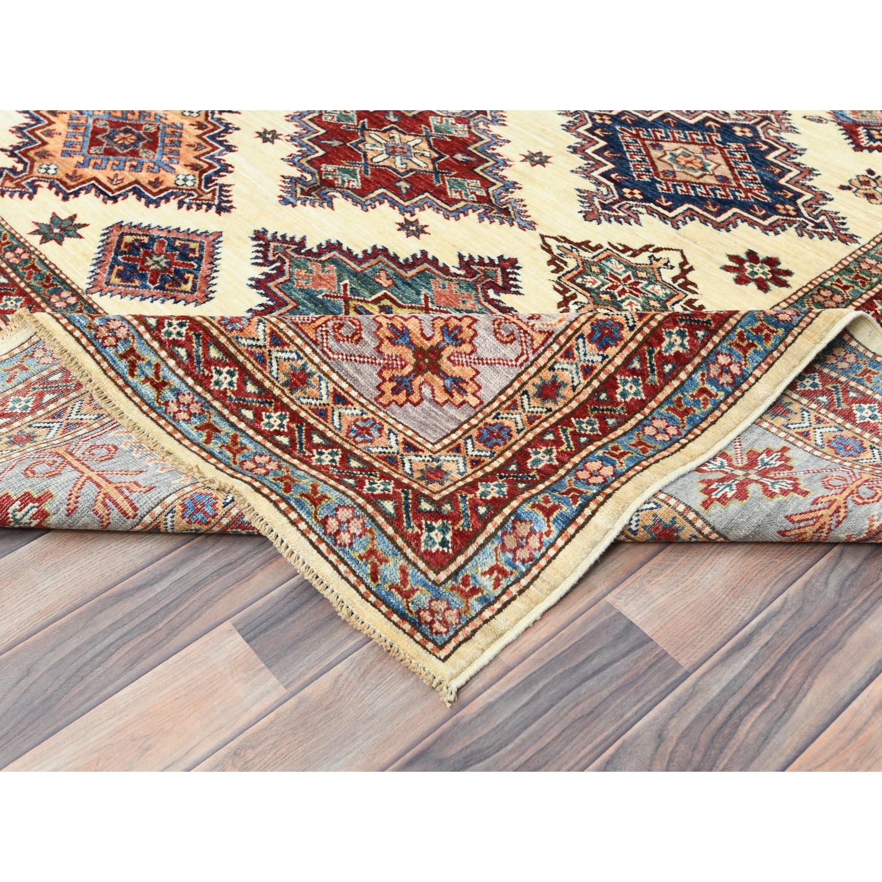 Handgeknüpfter orientalischer Teppich aus natürlicher Wolle aus Afghan Super Kazak in Elfenbein 9'3