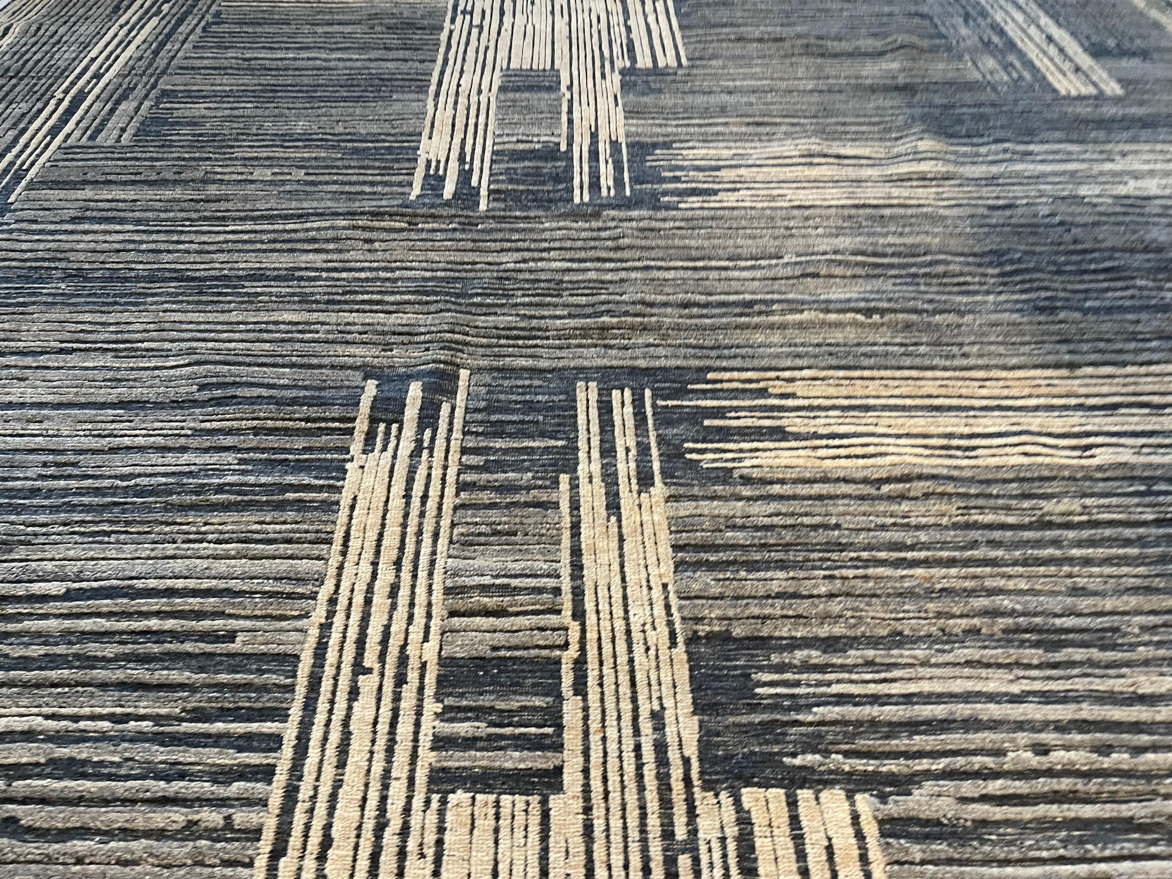 Tappeto di area avorio e blu dal design moderno in vendita 3