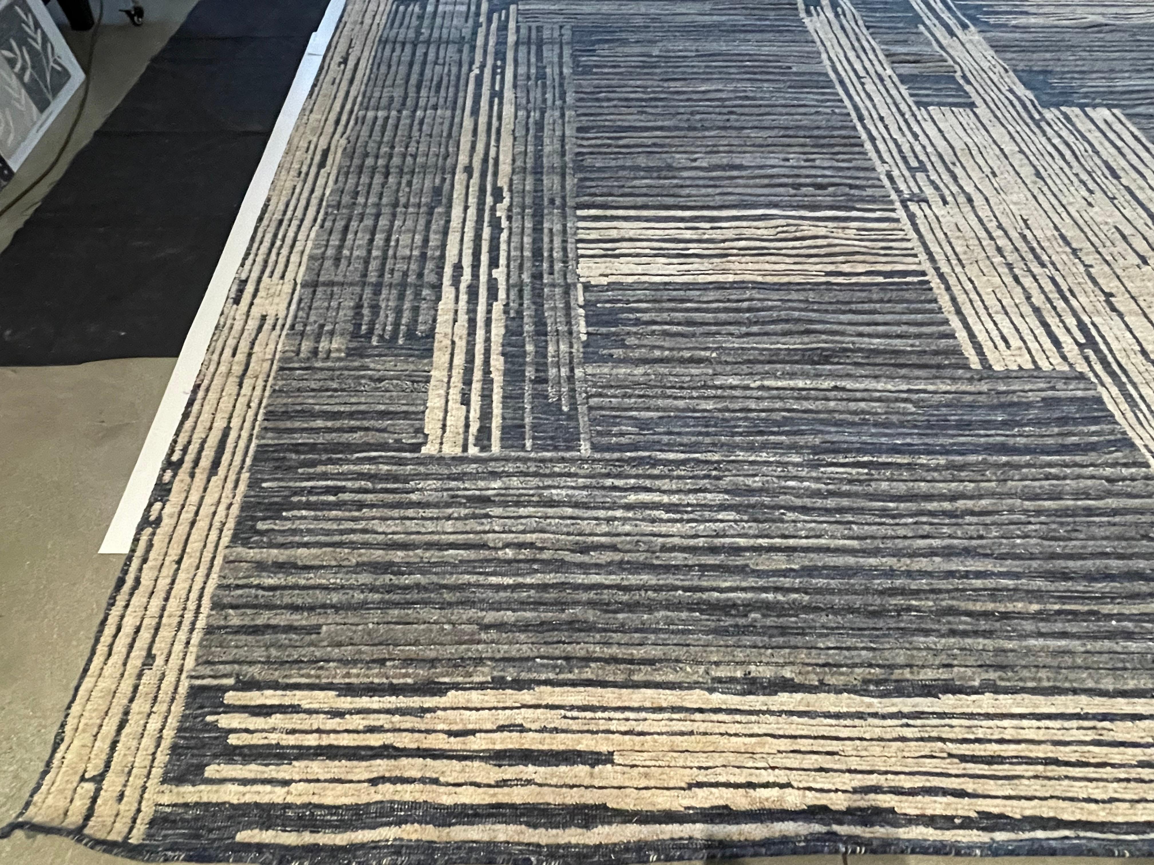 Indiano Tappeto di area avorio e blu dal design moderno in vendita