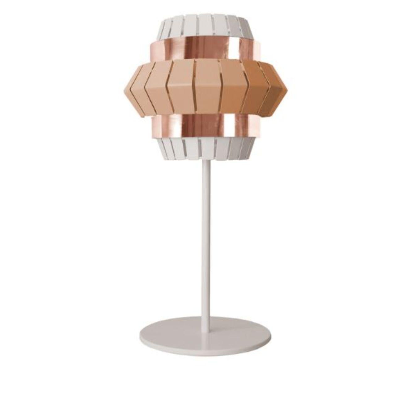 Ivory and Salmon comb table lamp with copper ring by Dooq
Dimensions: W 25.5 x D 25.5 x H 60 cm
Materials: lacquered metal, polished copper.
Also available in different colors and materials.

Information:
230V/50Hz
E14/1x20W