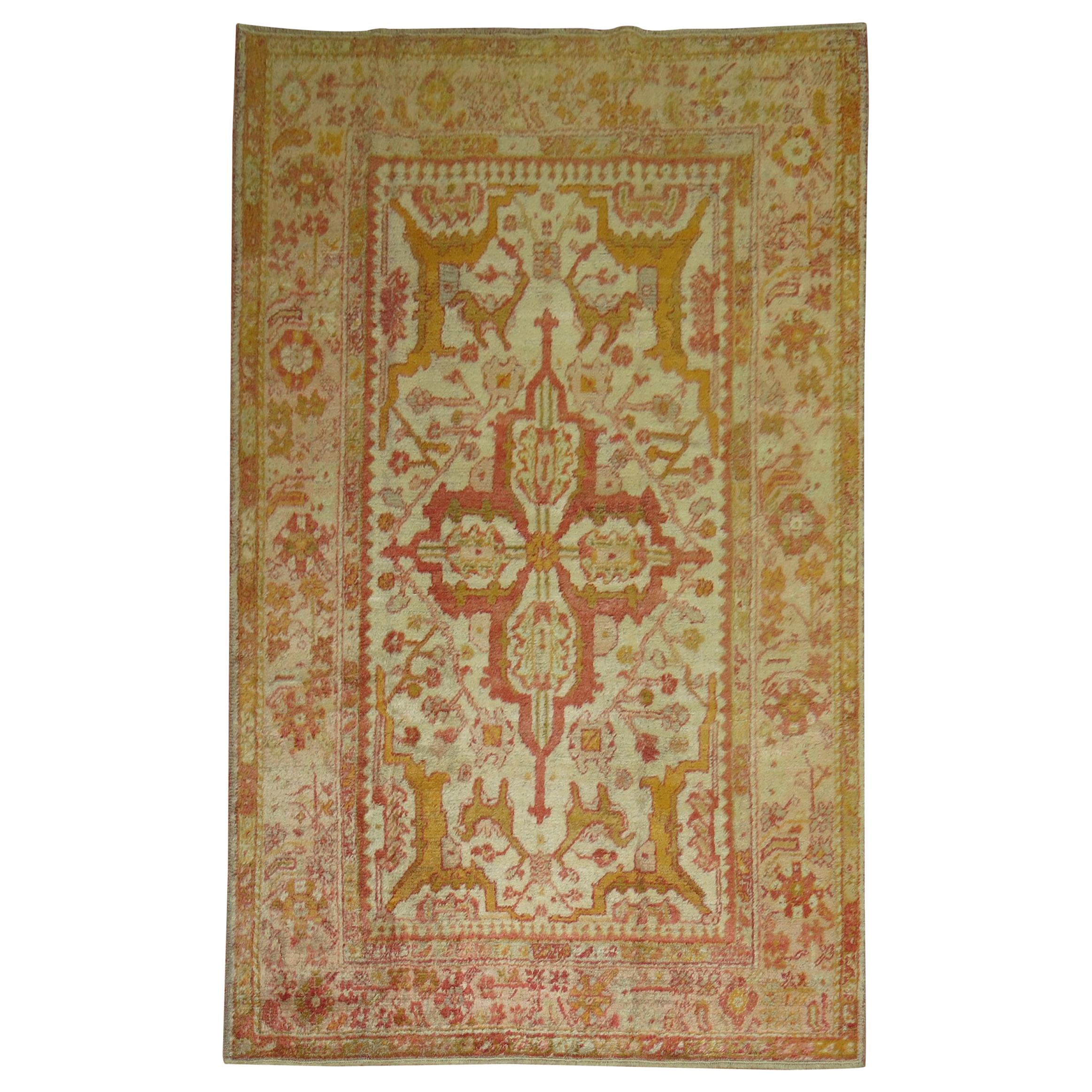 Tapis antique Oushak en angora ivoire