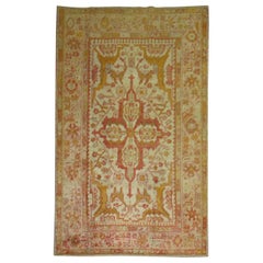 Tappeto Oushak d'angora antico avorio