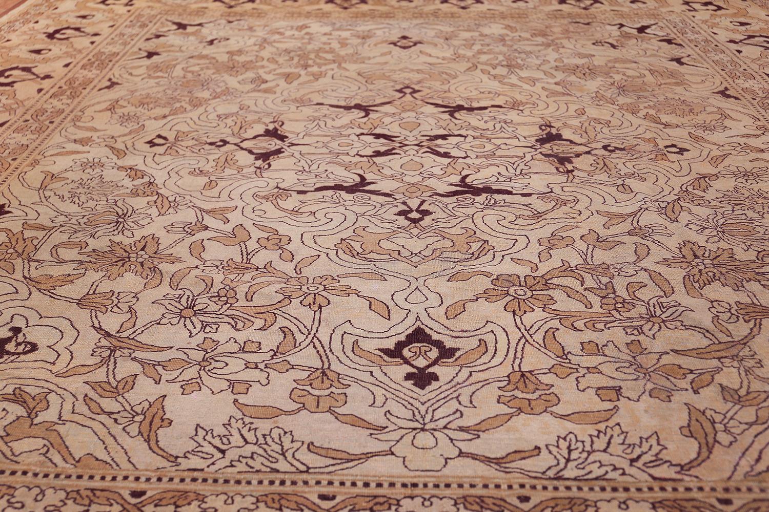 Ivory Antique Indian Amritsar Rug. Size: 9 ft 7 in x 11 ft 6 in 1
