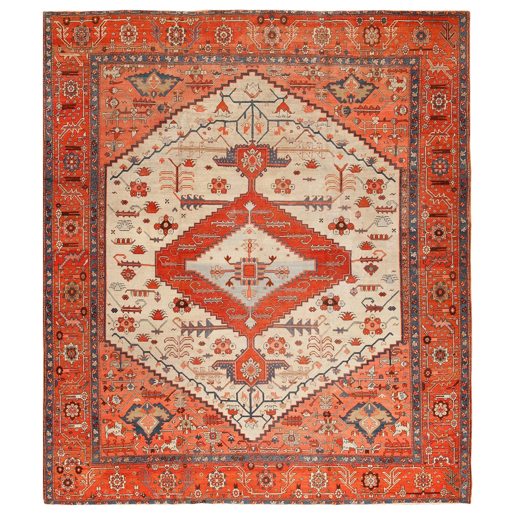 Nazmiyal Collection Antique Serapi Persian Rug. Size: 11 ft x 12 ft 6 in