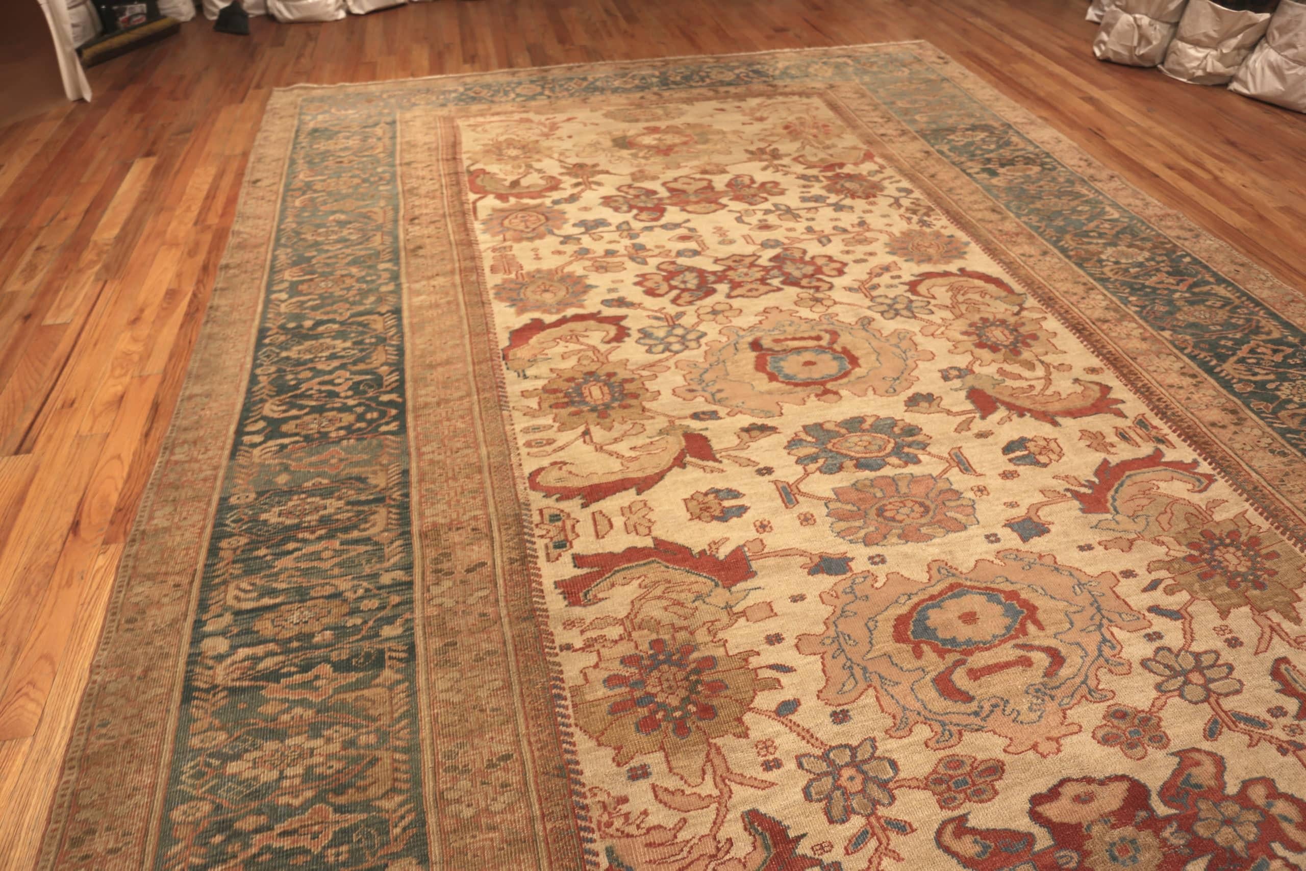 Wool Nazmiyal Antique Ziegler Sultanabad Persian Rug. 10 ft 10 in x 17 ft 6 in
