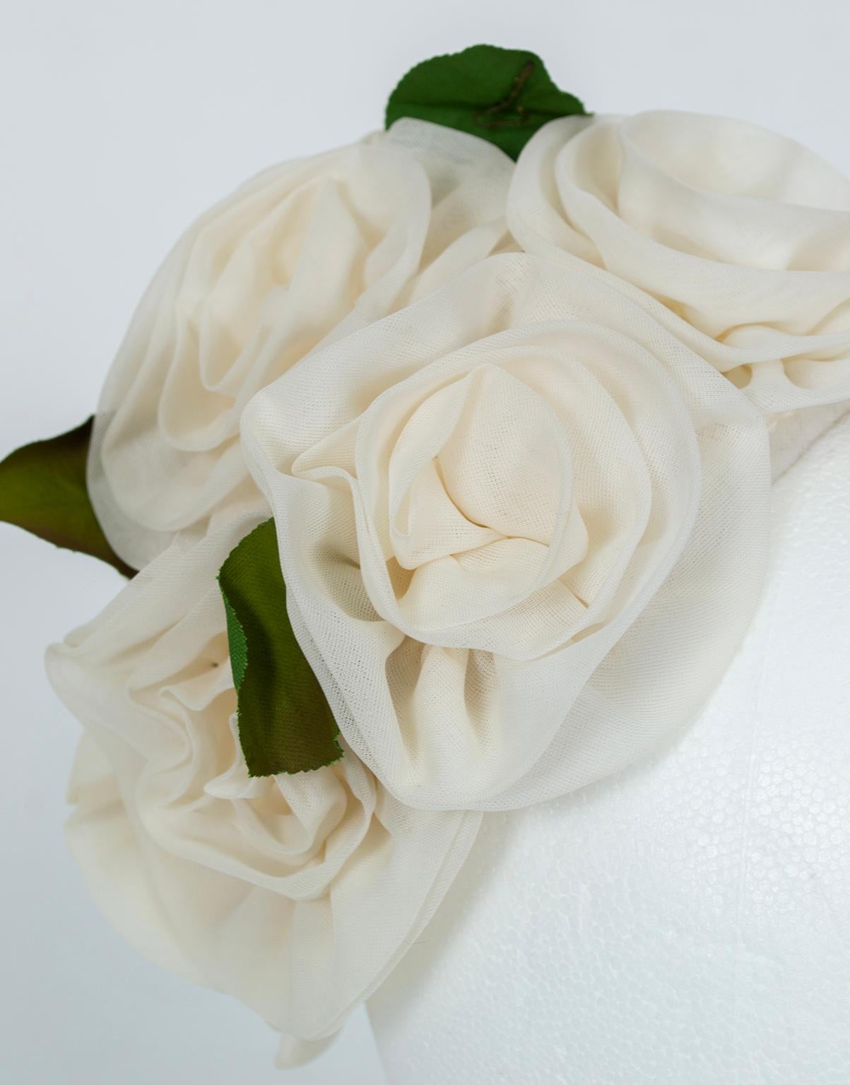 Ivory Articulated Rose Floral Wedding Cocktail Skullcap with Combs, 1950s In Excellent Condition For Sale In Tucson, AZ