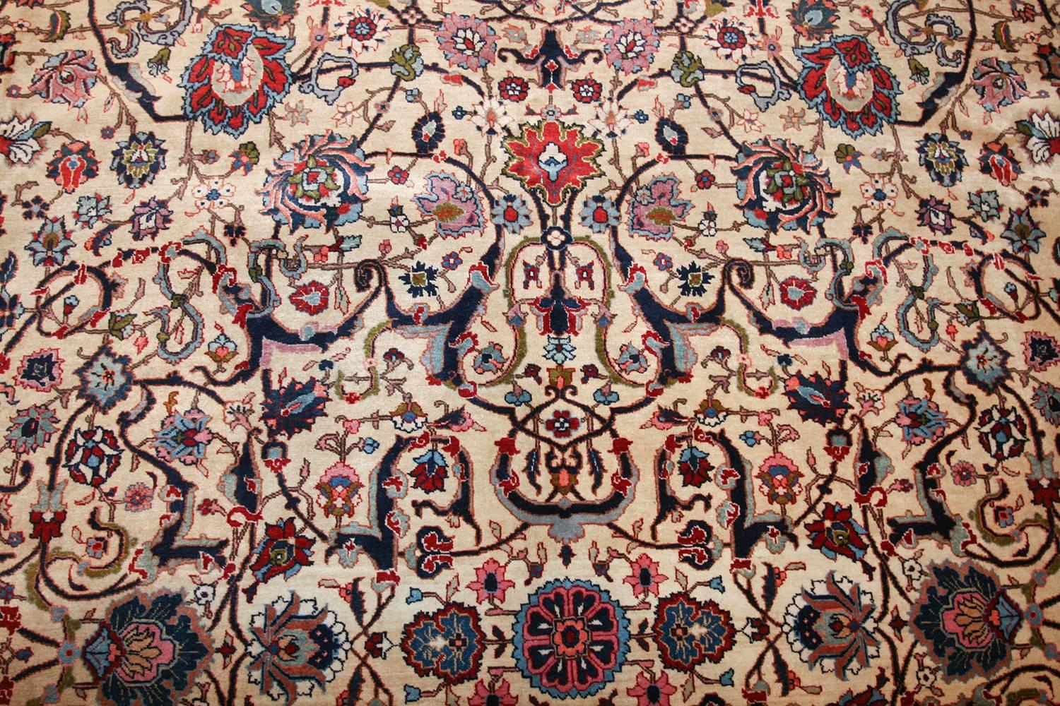 20th Century Antique Persian Tabriz Rug. Size: 9 ft 4 in x 12 ft 6 in For Sale