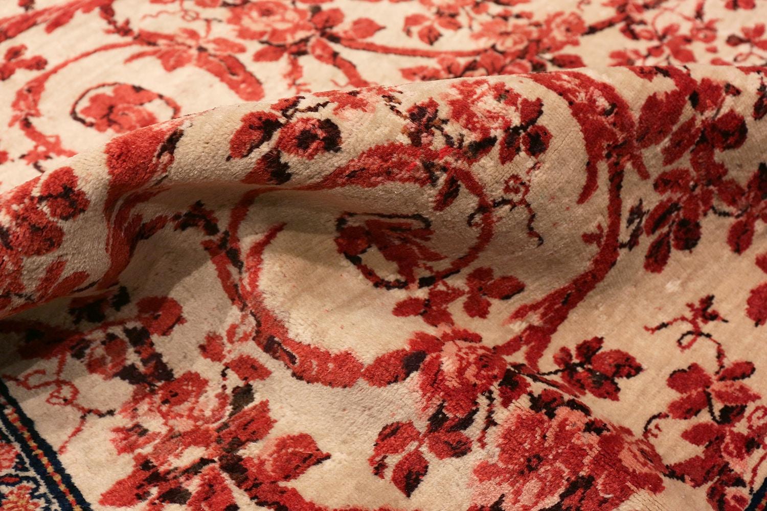 Antiker persischer Halavai Bidjar-Teppich mit elfenbeinfarbenem Hintergrund und Mostofi-Design 7'8