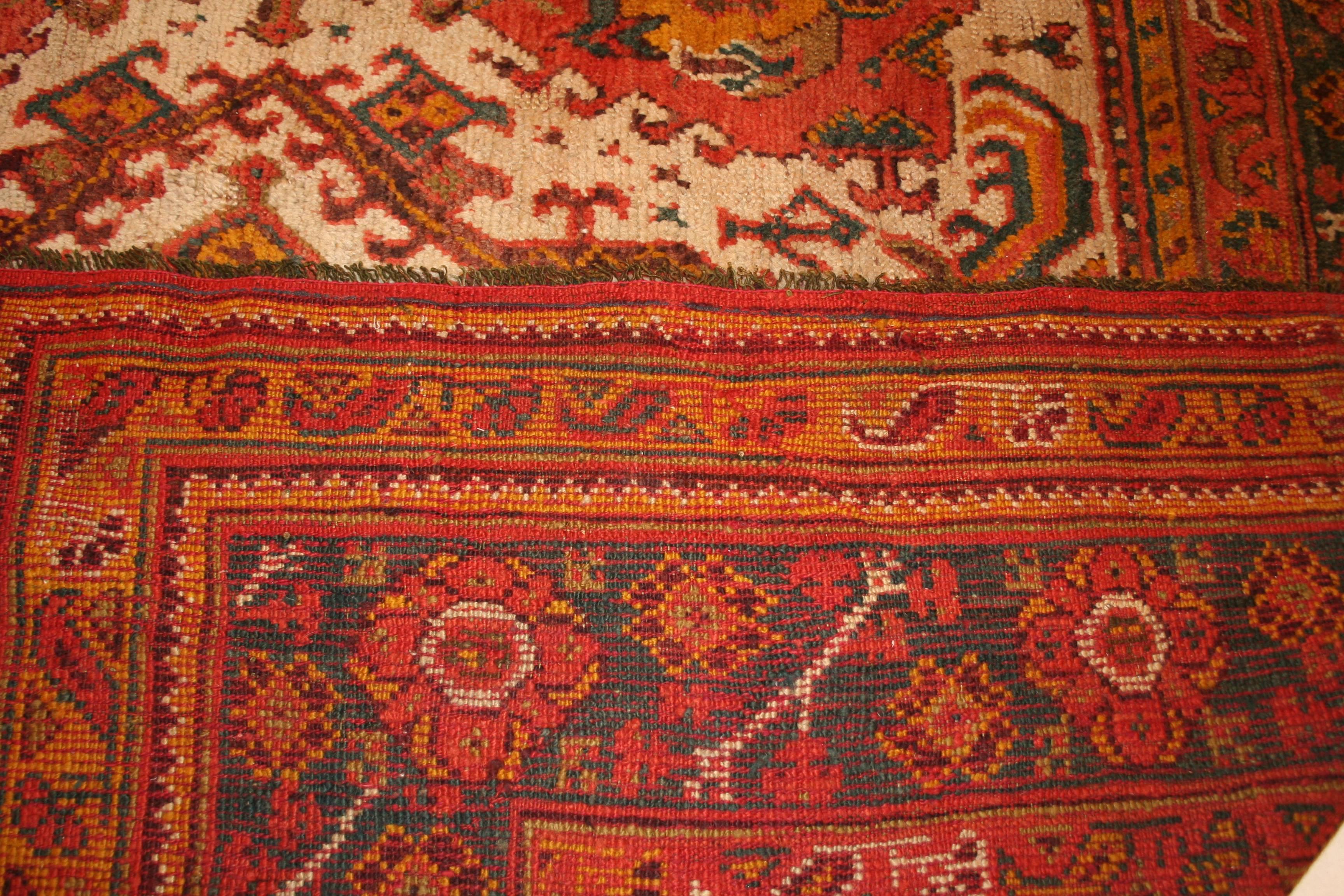Ivory Background Oushak Carpet, circa 1920s 6