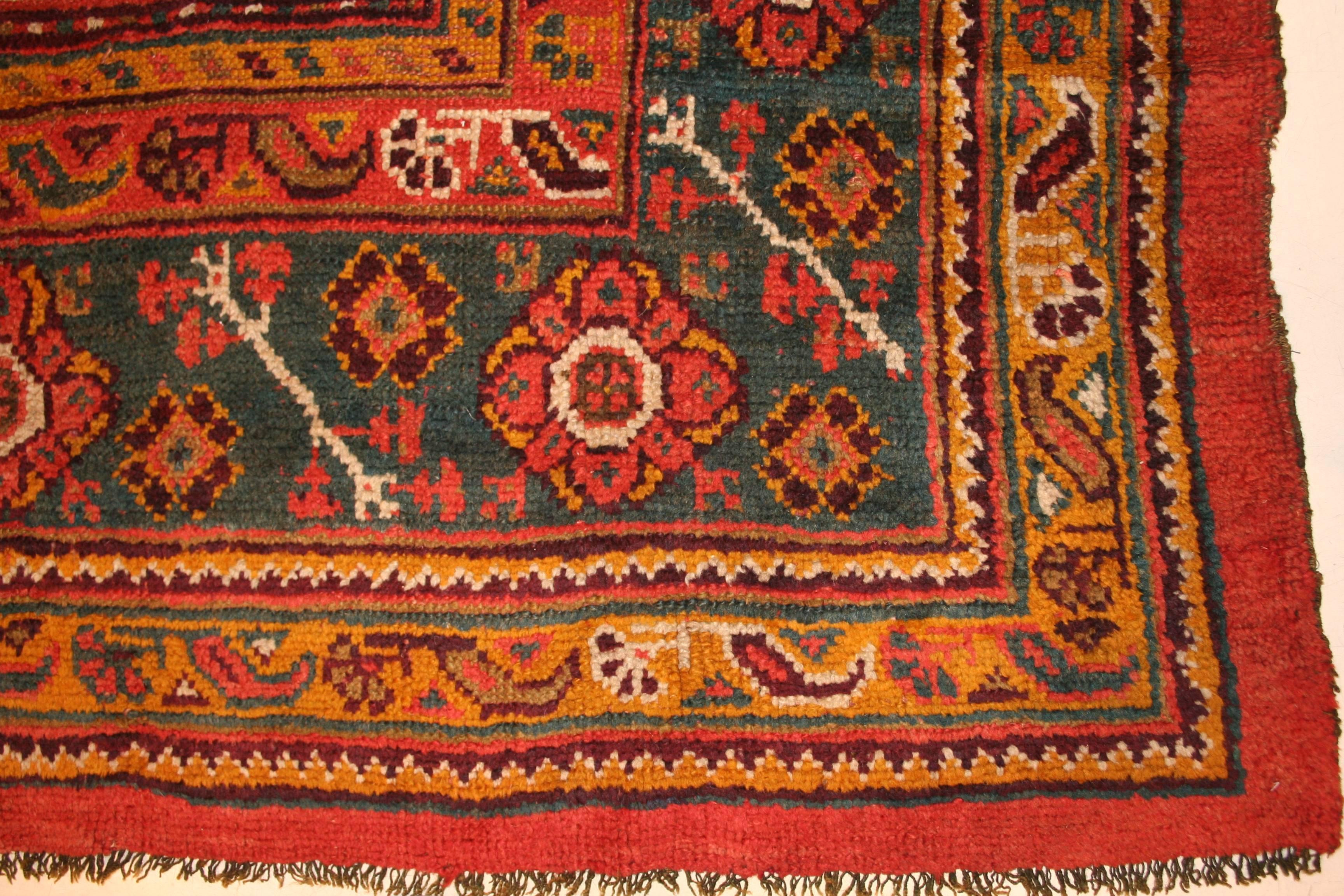 Ivory Background Oushak Carpet, circa 1920s 2
