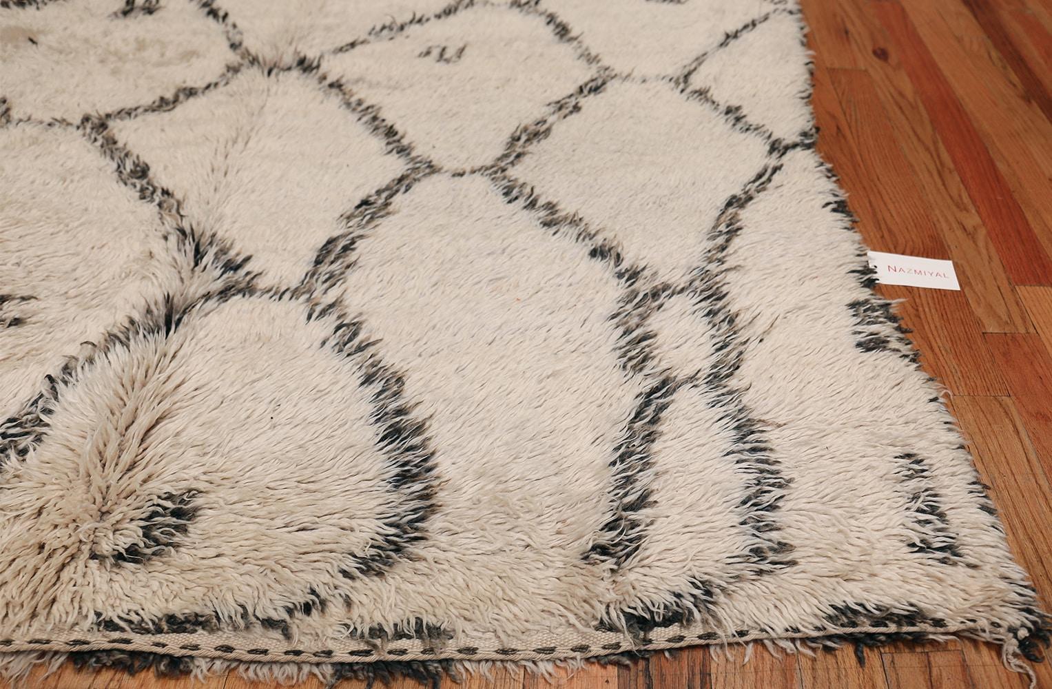 Alfombra marroquí vintage Beni Ourain. 6 pies 6 pulgadas x 12 pies 3 pulgadas en Excelente estado para la venta en New York, NY
