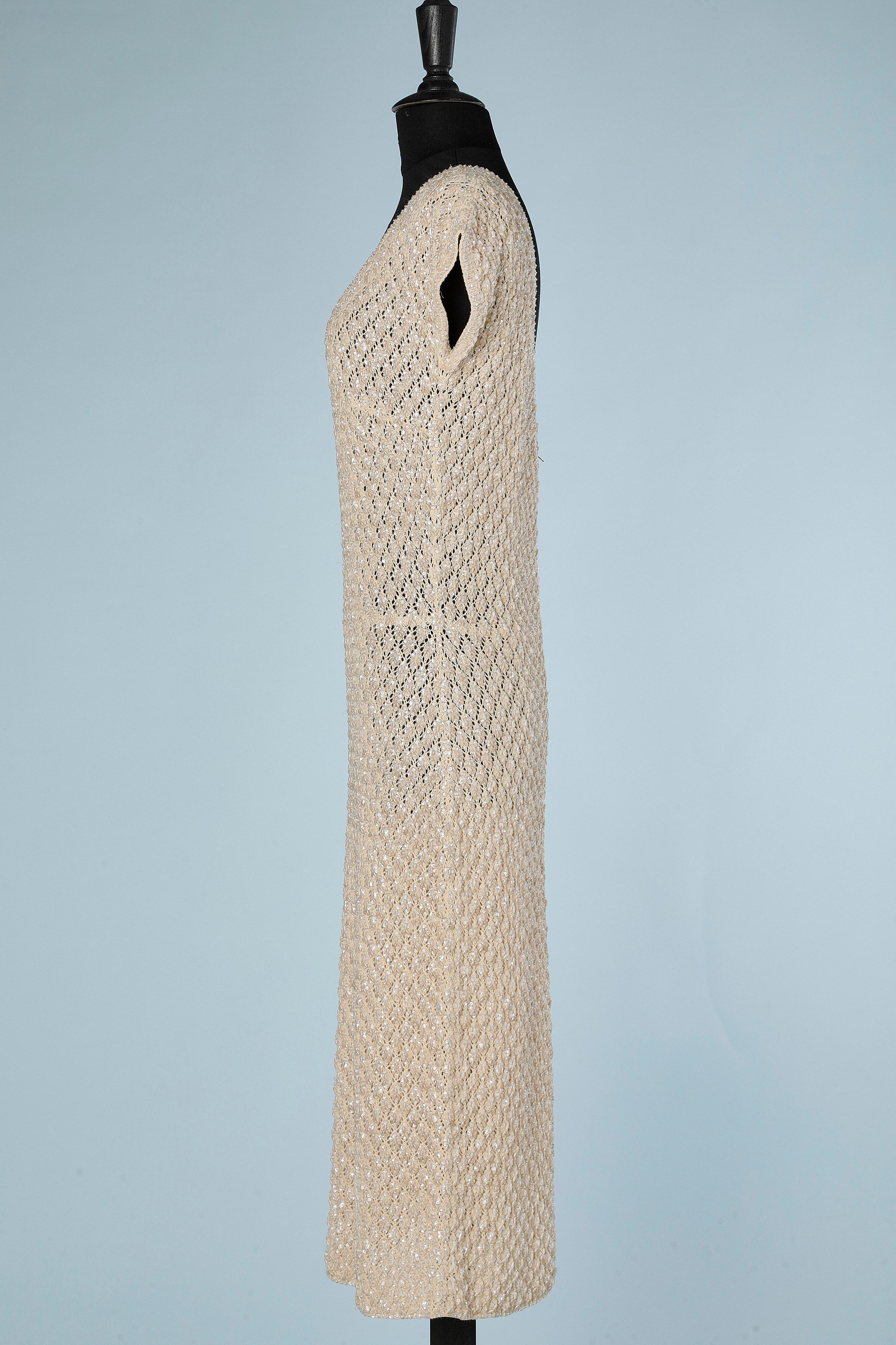 Ivory beaded wool knit cocktail dress CHI CHI FASHION Circa 1960's In Excellent Condition For Sale In Saint-Ouen-Sur-Seine, FR