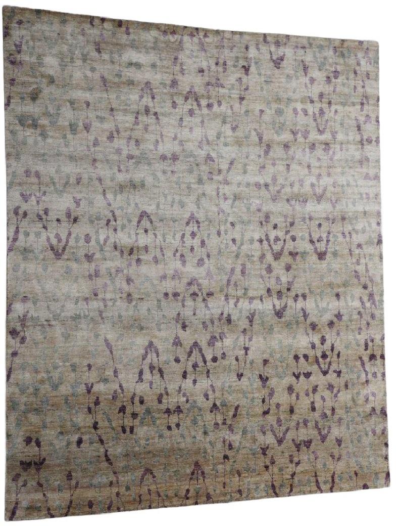 Indian Cream Beige Light Blue Lavender Hand-knotted Silk Gallery Size Rug in Stock For Sale