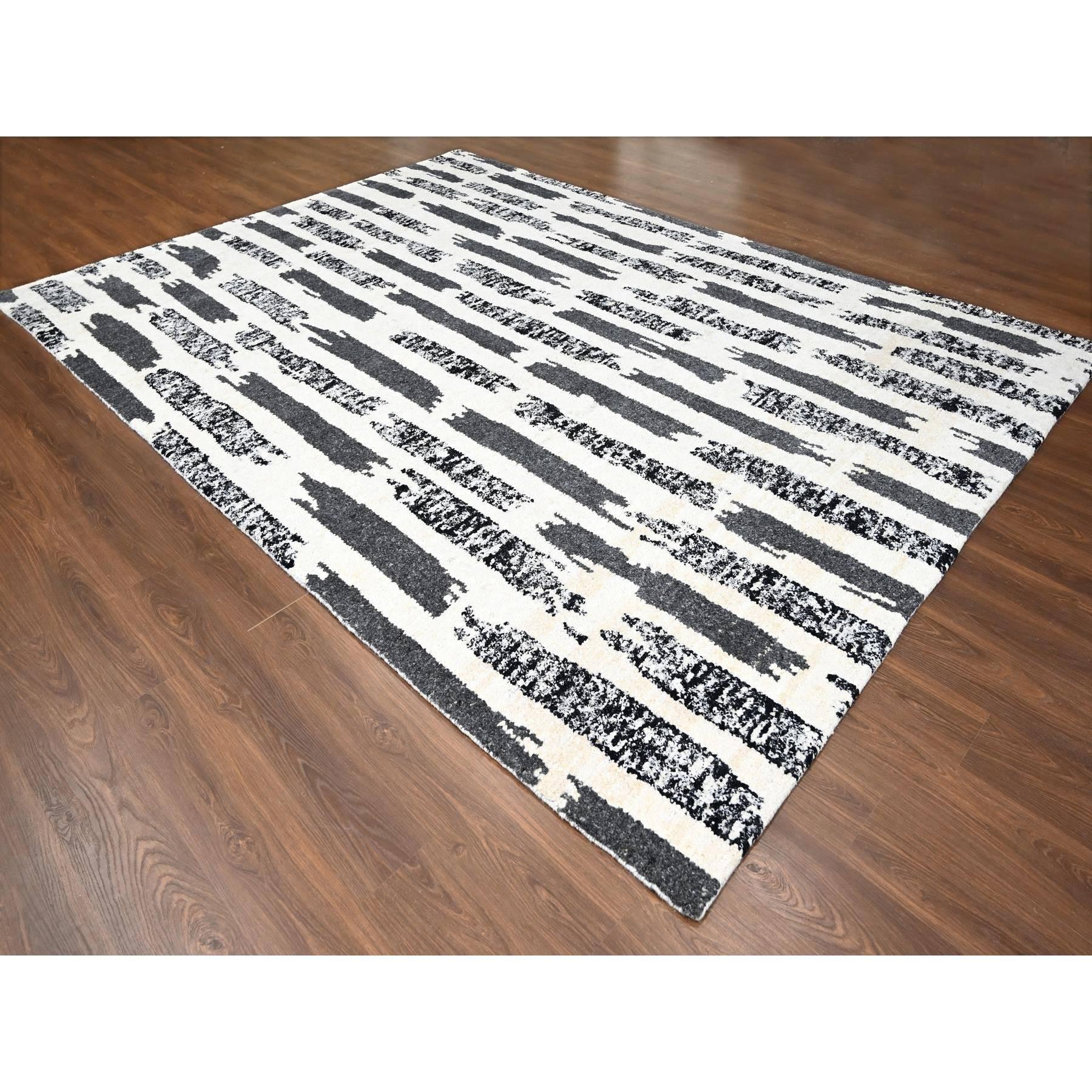 Handgeknüpfter orientalischer Teppich in Elfenbein & Schwarz aus Bio-Wolle in modernem Design 10'2