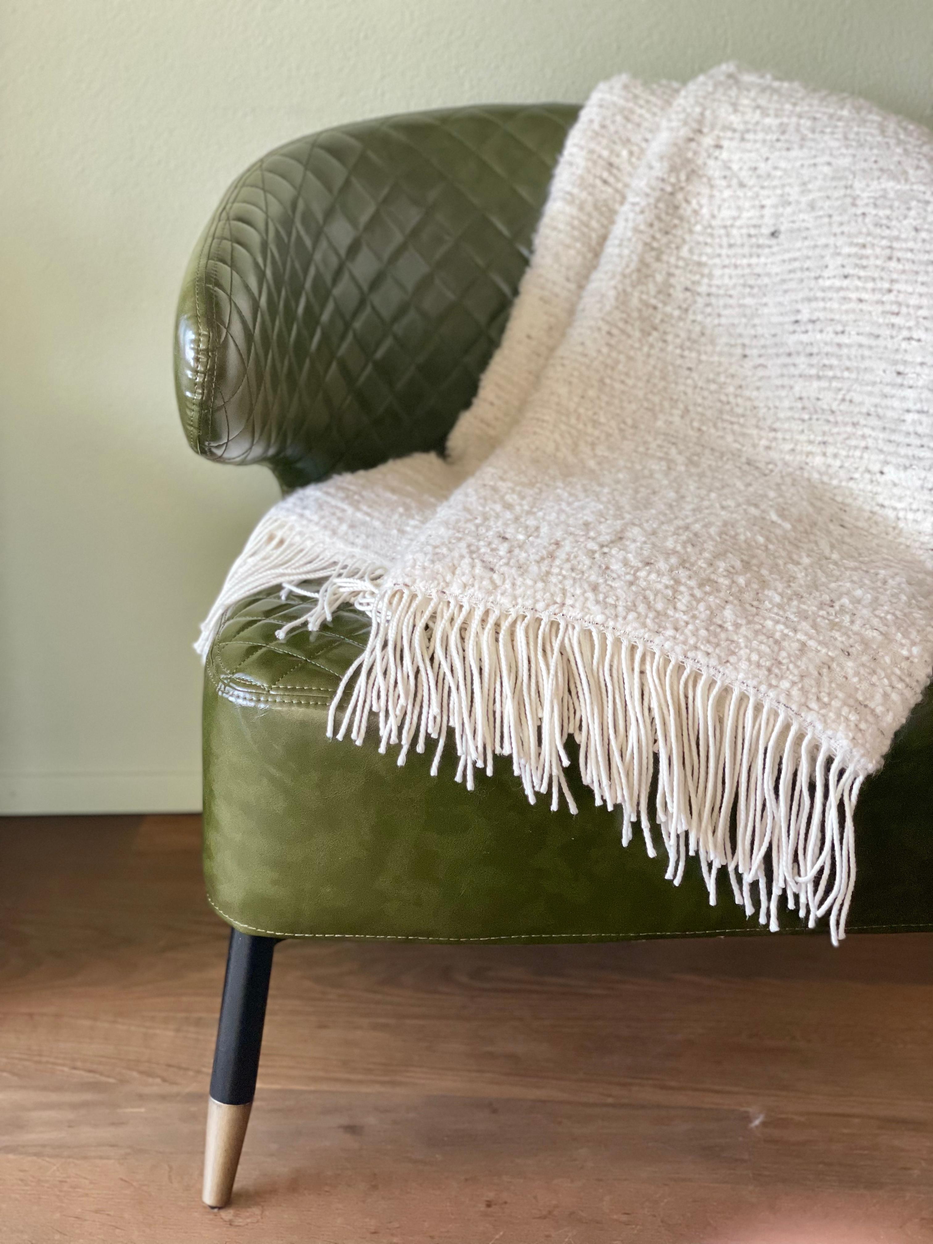 Couverture en bouclette ivoire - Made in Italy Neuf - En vente à Cernobbio, IT