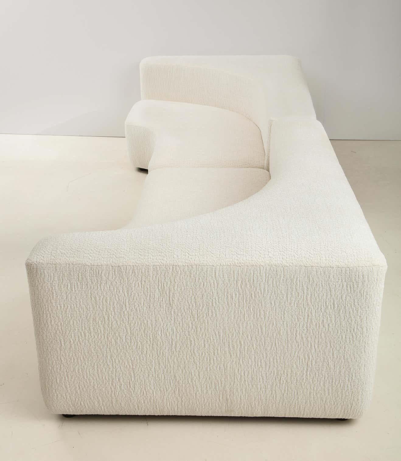 Mid-20th Century Ivory Boucle Sofa Attributed to Pamio, Massari & Toso for Stillwood, Italy, 1960