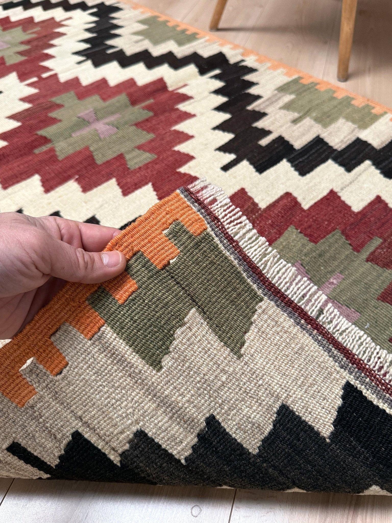 Kilim mut avorio e rosso mattone - Tappeto tribale turco a trama piatta in stile Navajo (3'x5') in vendita 1