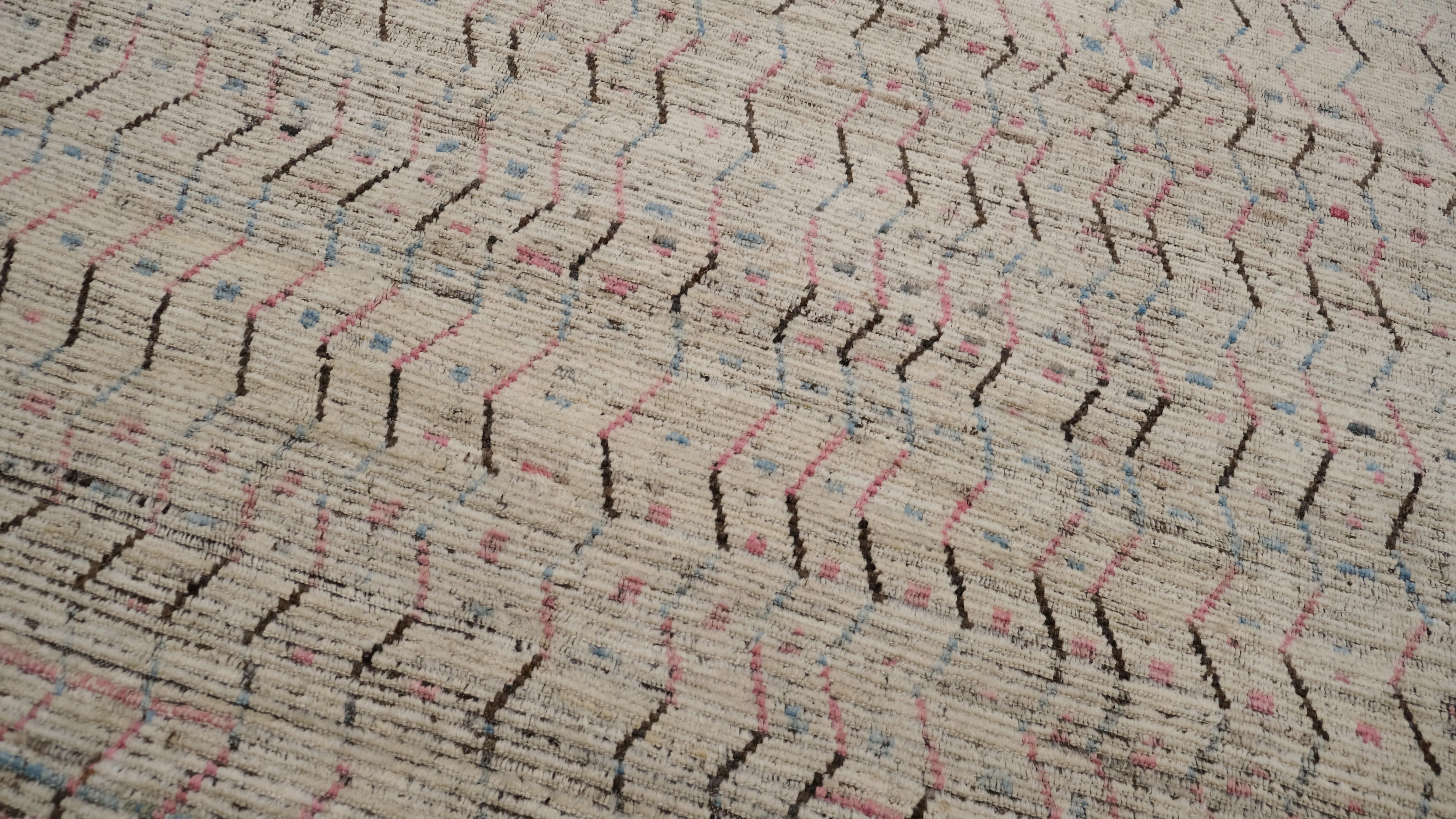 Tapis en laine à vagues linéaires ivoire, marron et rose, 11'3''x14''. Neuf - En vente à Torrance, CA