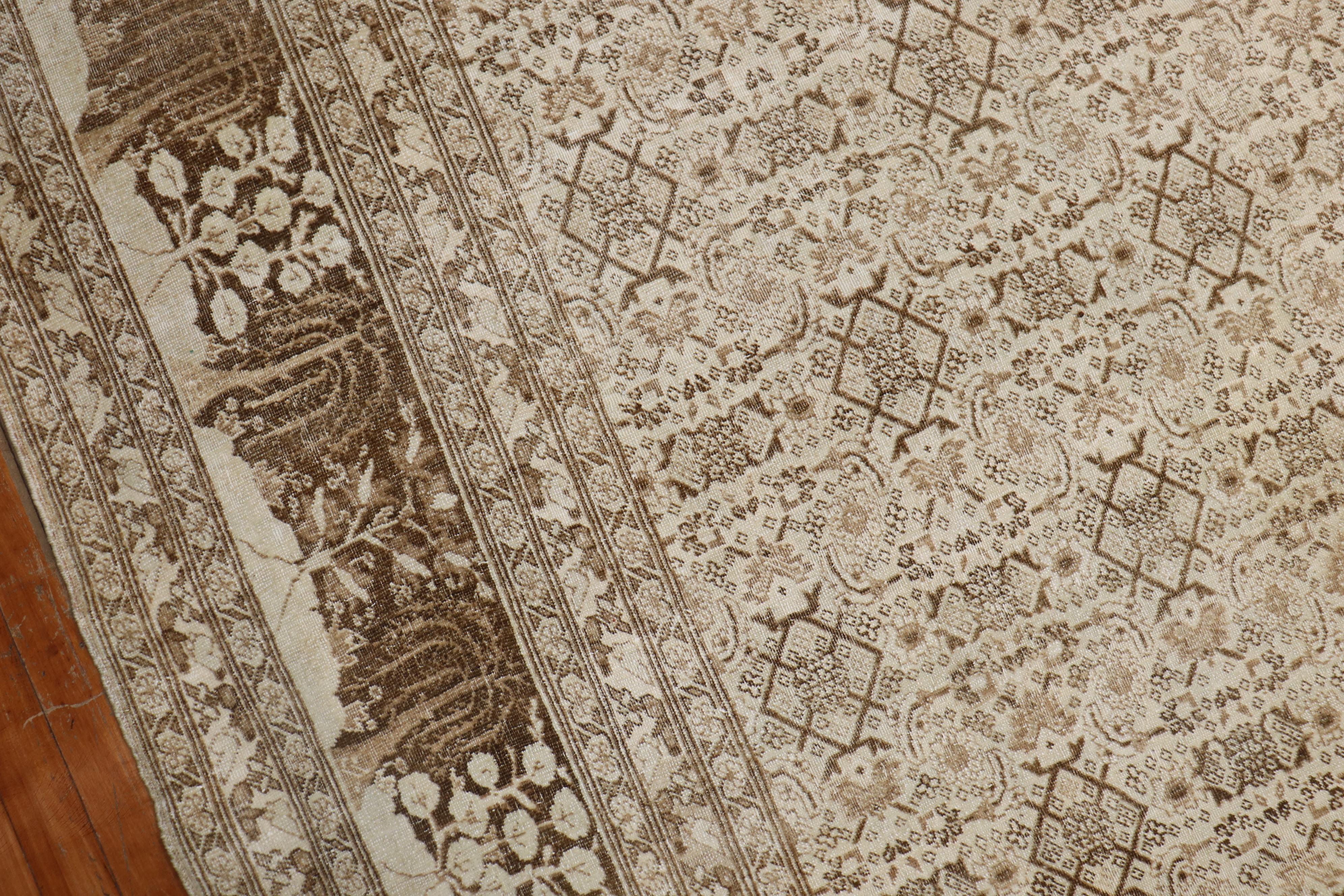 Tappeto Zabihi Collection Avorio Marrone Antico Persiano Tabriz Dimensione Camera in vendita 1