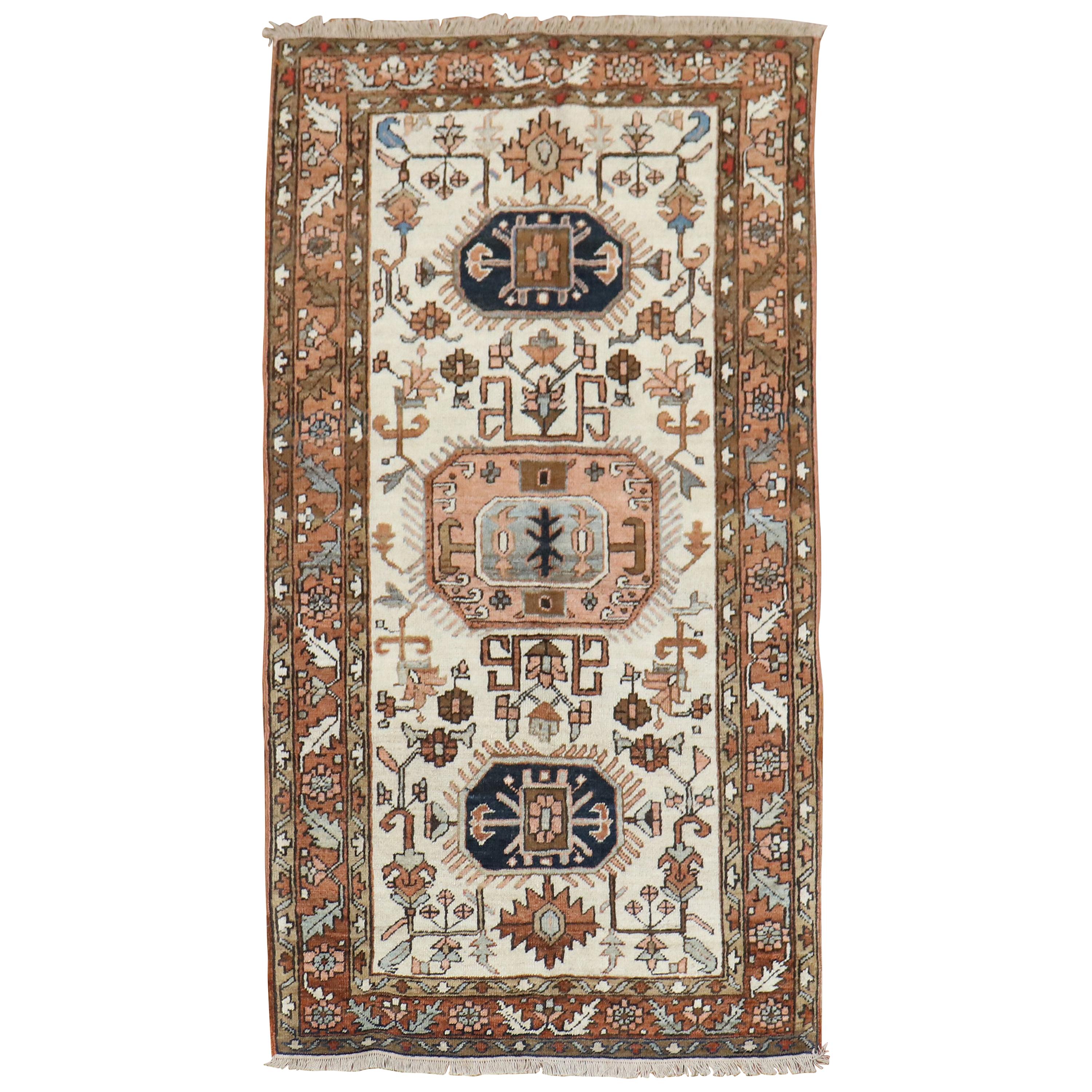 Ivory Brown Heriz Scatter Rug, 20th Century For Sale