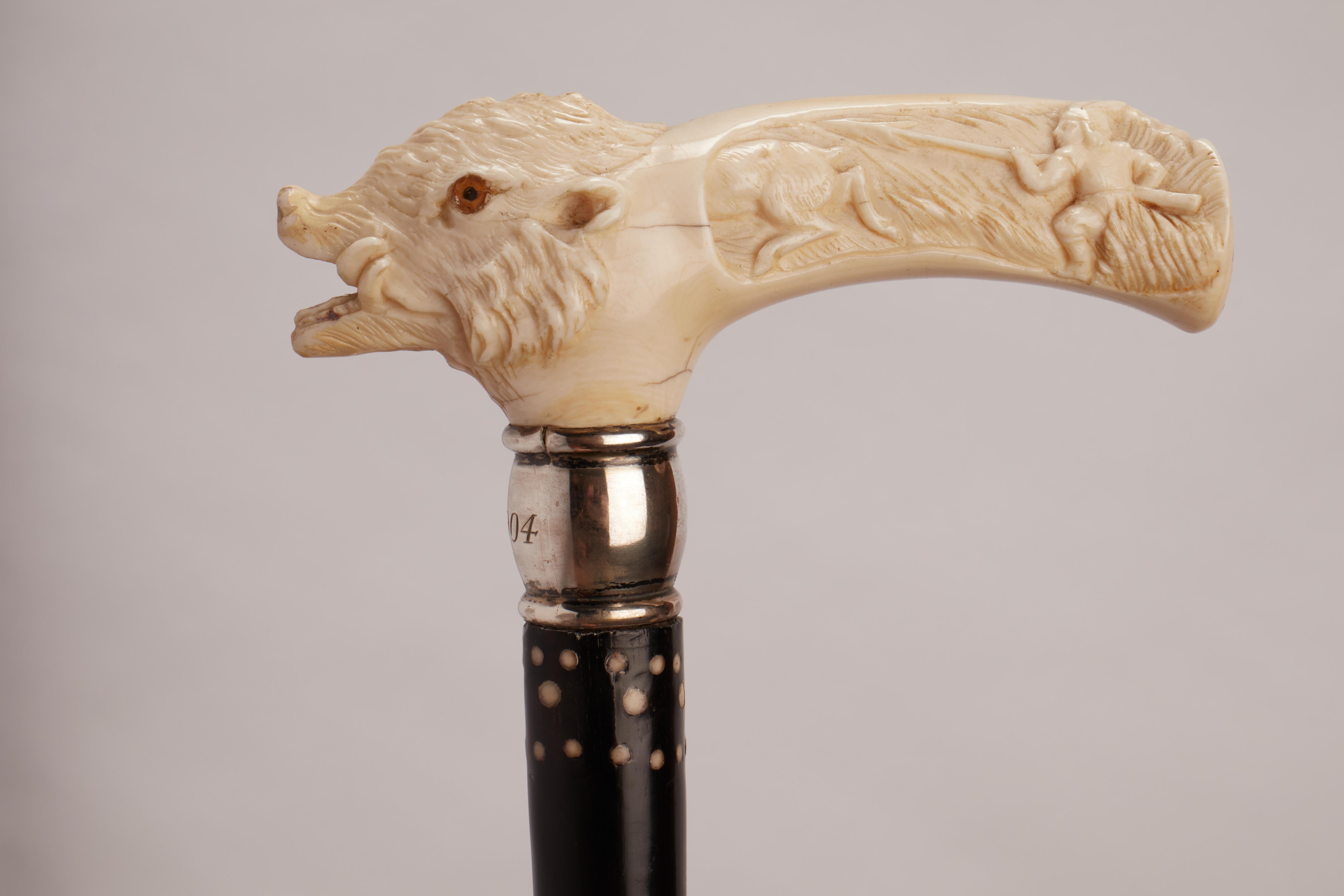 Ivory carved handle walking stick depicting a wild boar, USA 1910.  For Sale 1
